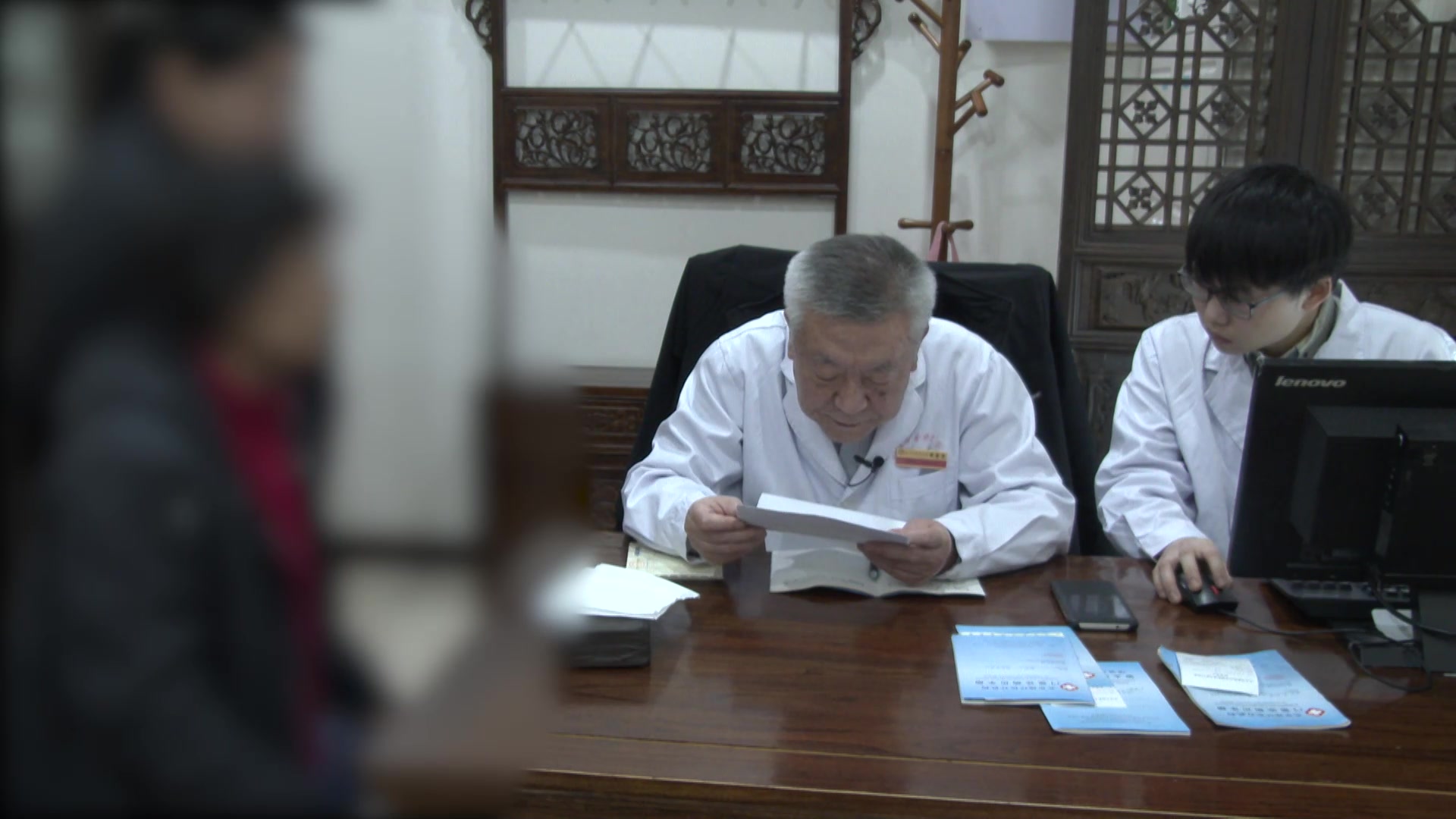 瘀血内阻清阳不升：48岁肝癌术后头痛便干的活血祛风调治