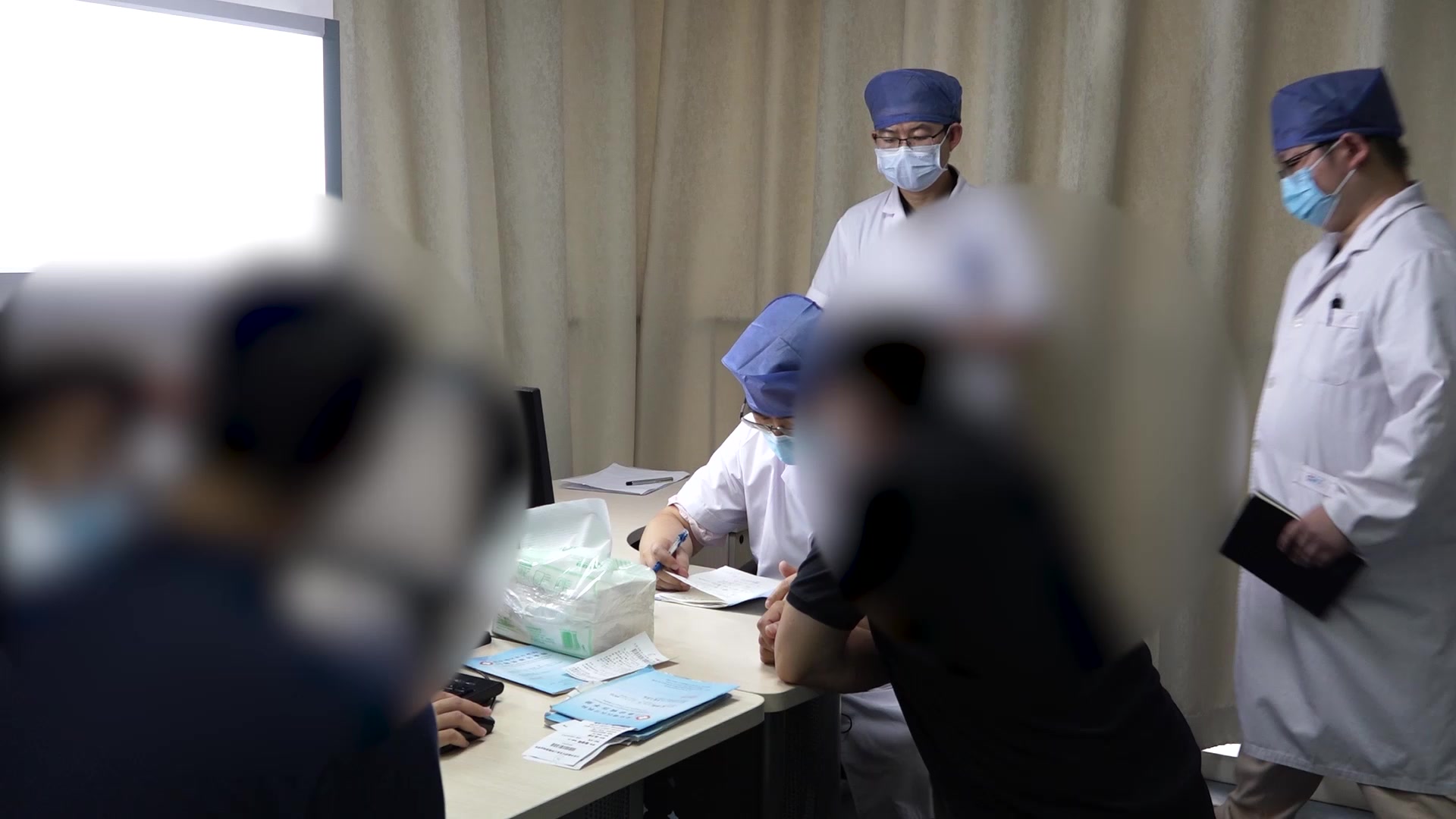 气滞血瘀证：58岁男性颈椎病颈项酸胀的中药调治与住院建议