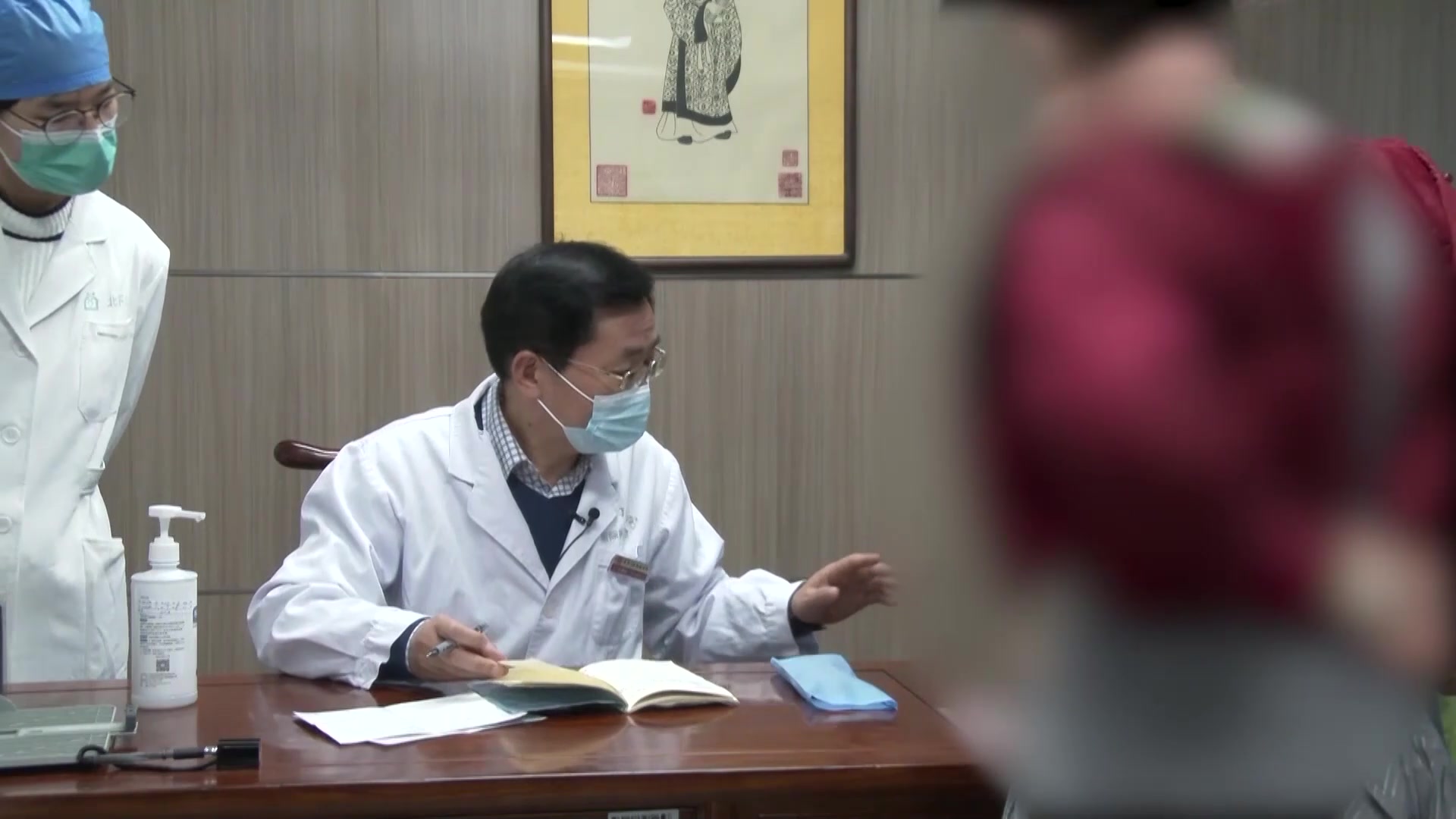 脾肾亏虚湿浊内停：76岁膜性肾病患者水肿乏力肌酐升高之中西药调整
