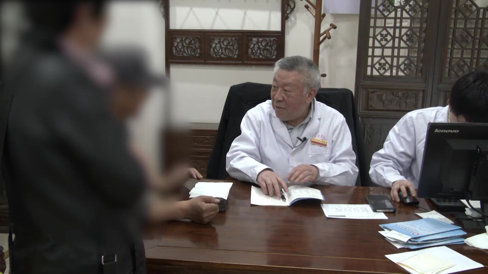 脾虚肝火上扰：61岁胃岩术后突发眩晕的清肝健脾法