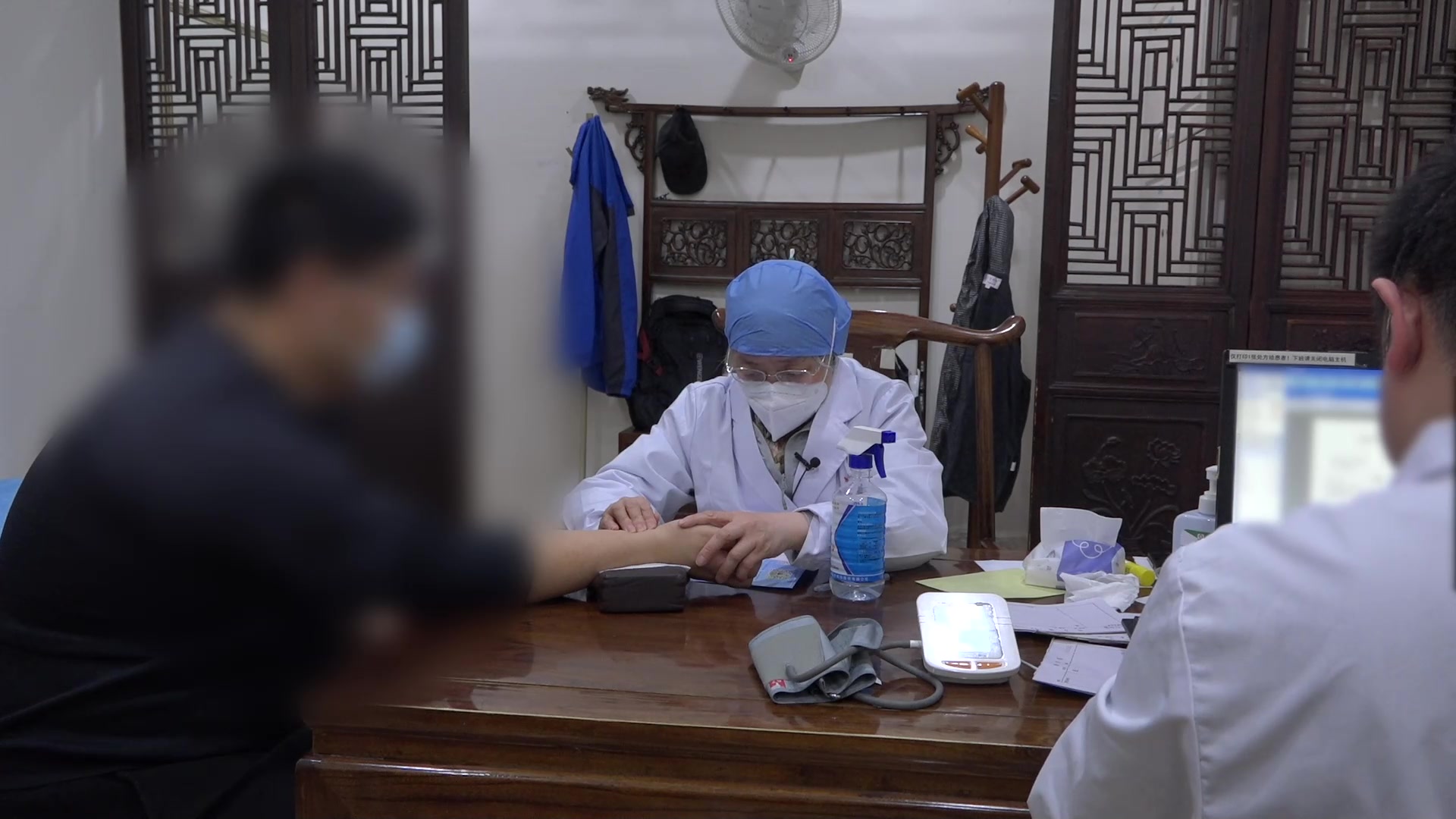 肝胆瘀阻兼痰湿内蕴：33岁肥胖男性脂肪肝高尿酸的通腑降浊法