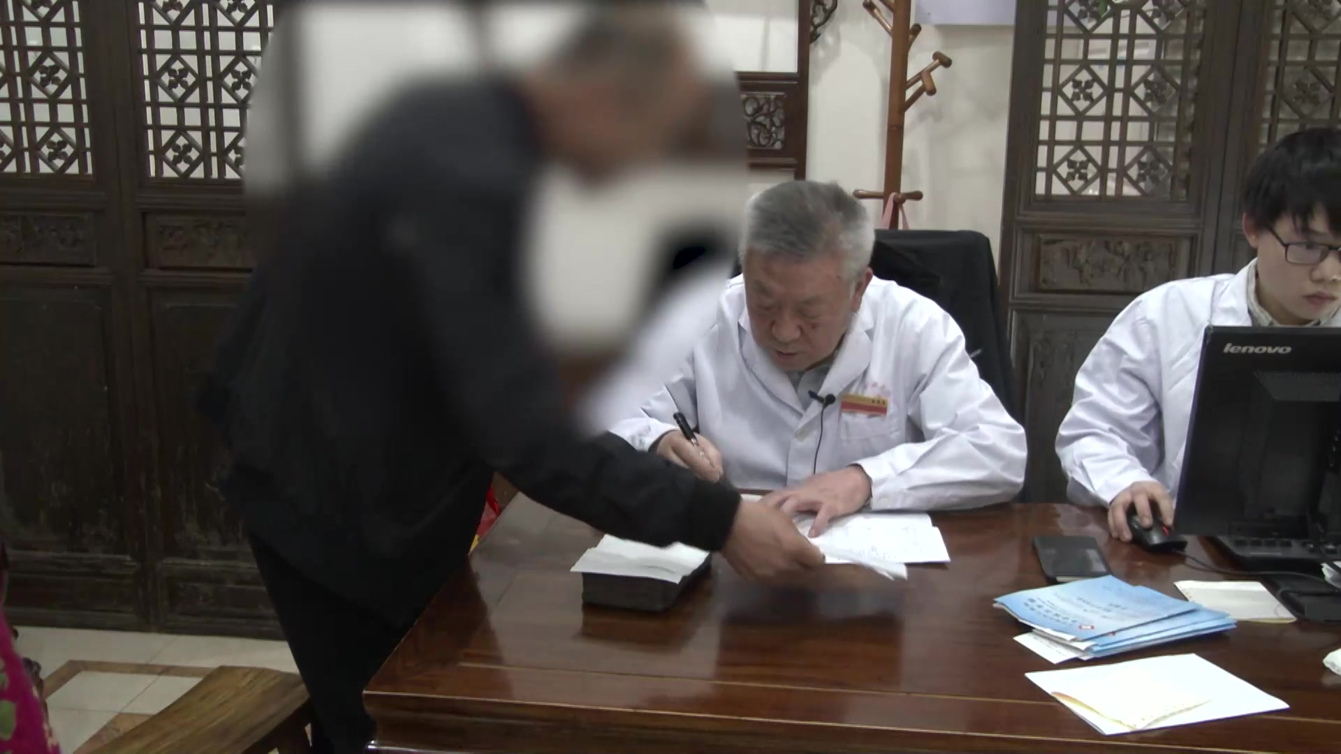 肝胆郁热：54岁肝癌介入消融术后患者清利湿热法