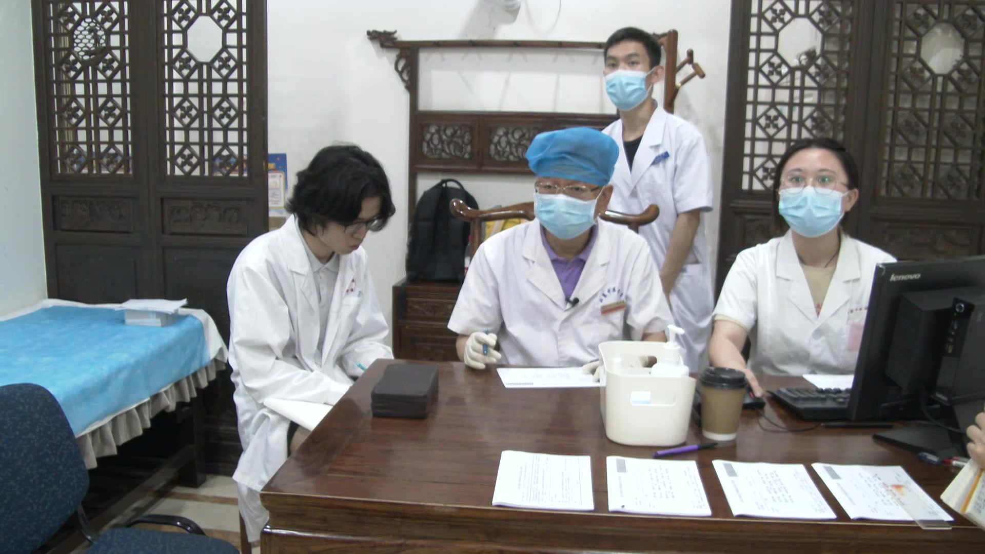 肝阳化风痰热上扰：9岁多动症男孩头痛疲劳的平肝熄风清热利咽法