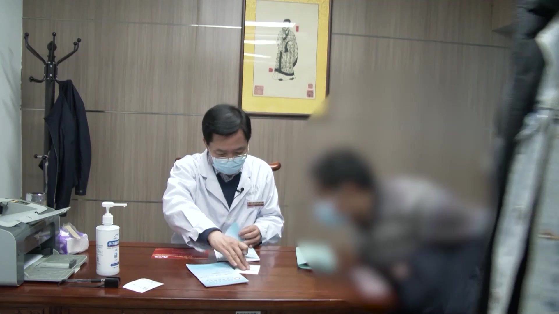 热扰心神胃气不和：61岁男性慢性肾衰肌酐升高伴心烦失眠的清热安神护胃法