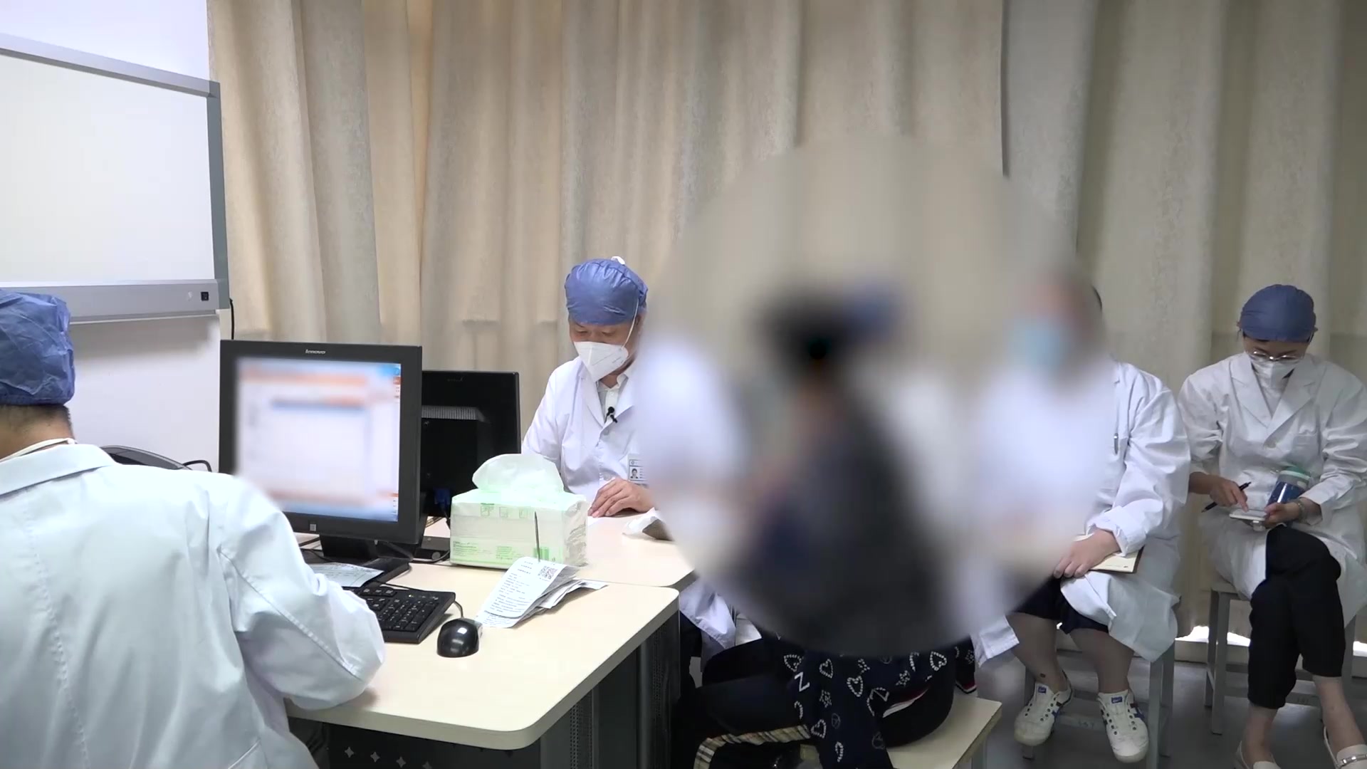 脾肺气虚少阳郁热：61岁女性过敏性咳嗽胸闷的柴胡桂枝汤合方治验