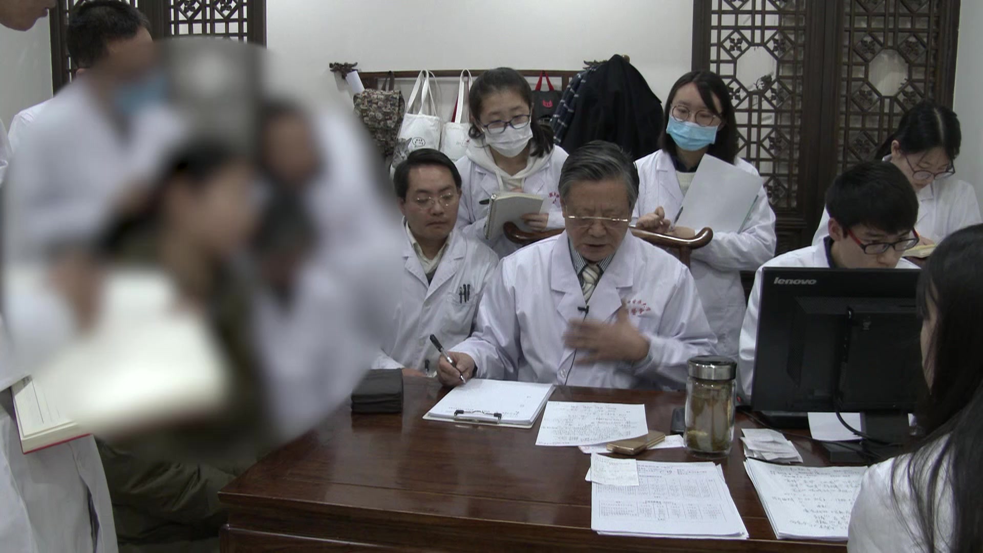 心阳不足外感风热：17岁少女心悸停药复发先治外感后固本