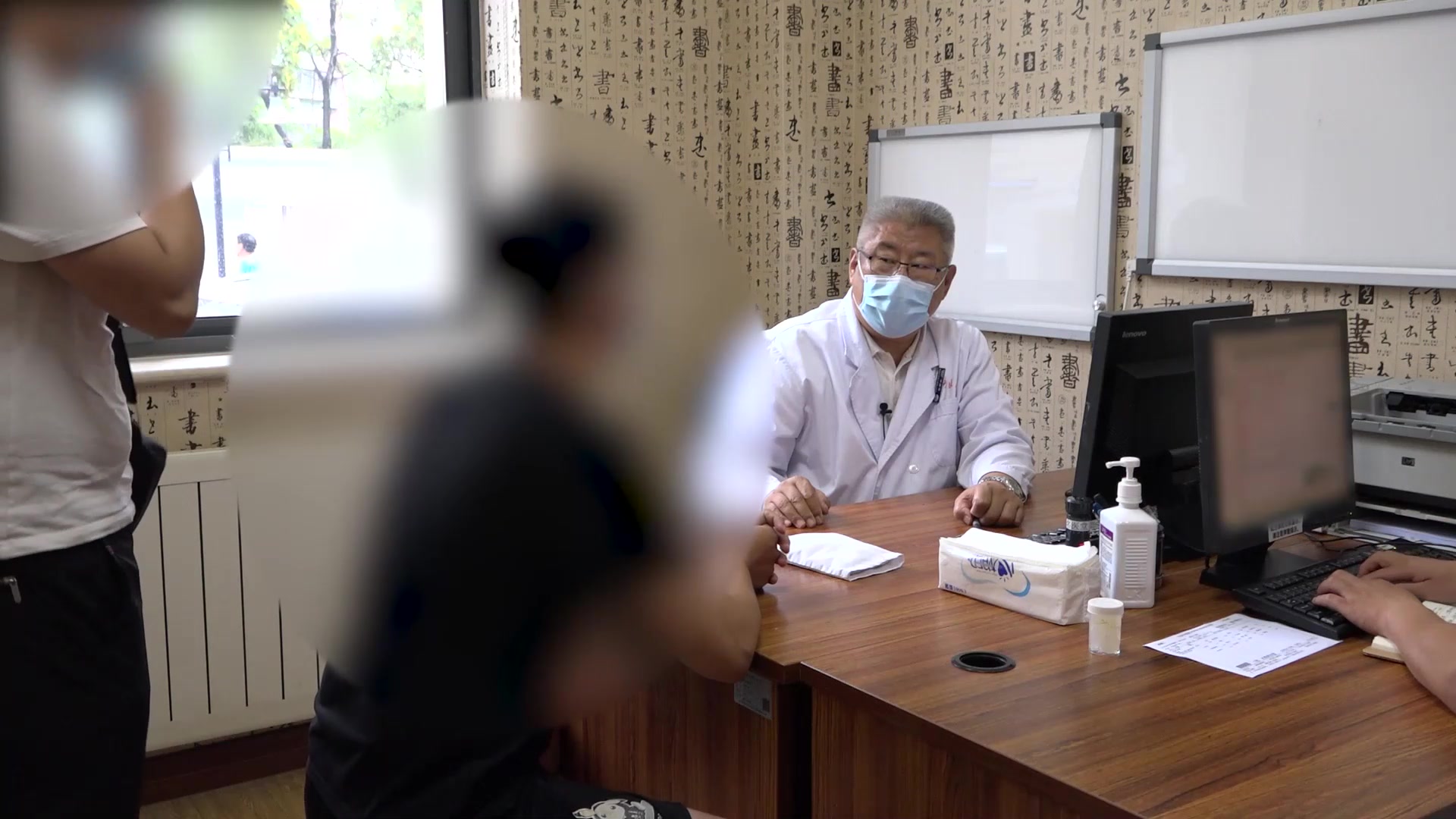 湿热下注虫积肠道：28岁男性肛瘘术后伤口不愈伴夜痒的清利杀虫法