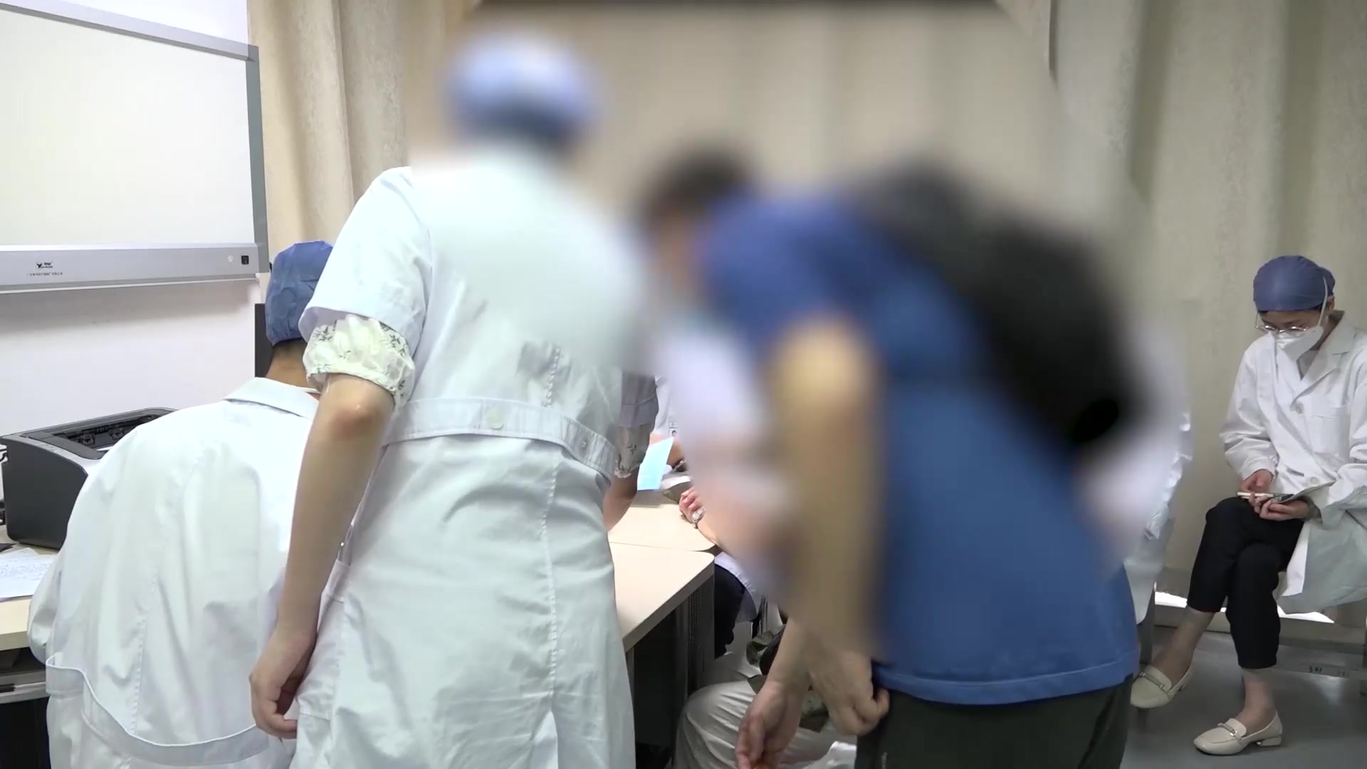 气阴两虚瘀毒内结：84岁肺癌无症状但气短口渴便秘的扶正散结法