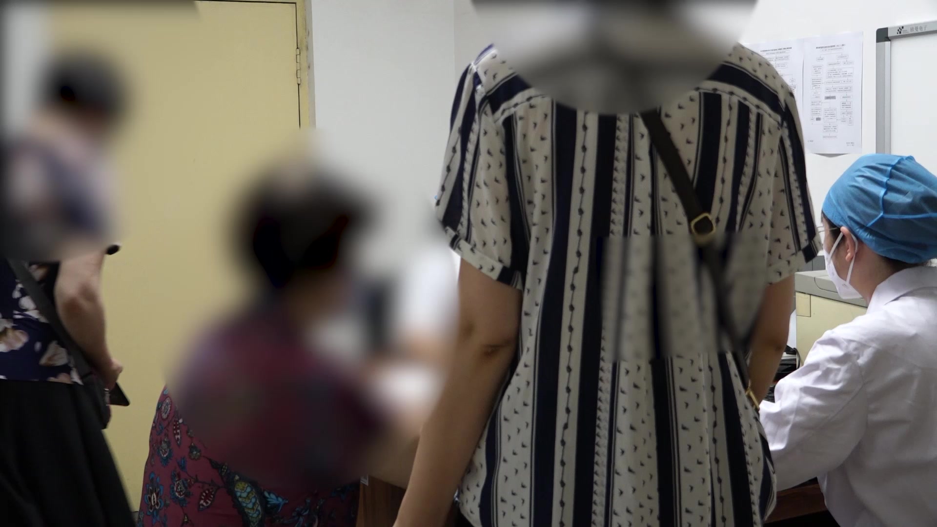 肝肾阴虚津亏：49岁女性尿潜血伴眼干口干的滋阴润燥法