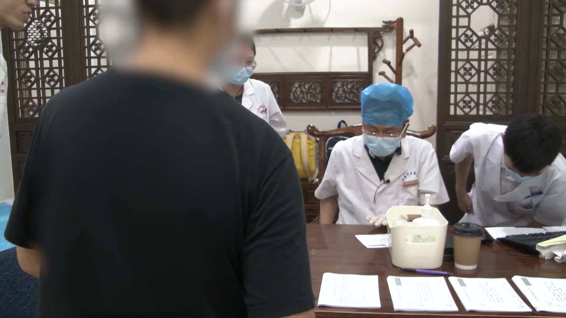 痰湿瘀阻阴虚肠燥：70岁男性顽固便秘的行气化痰活血润肠法