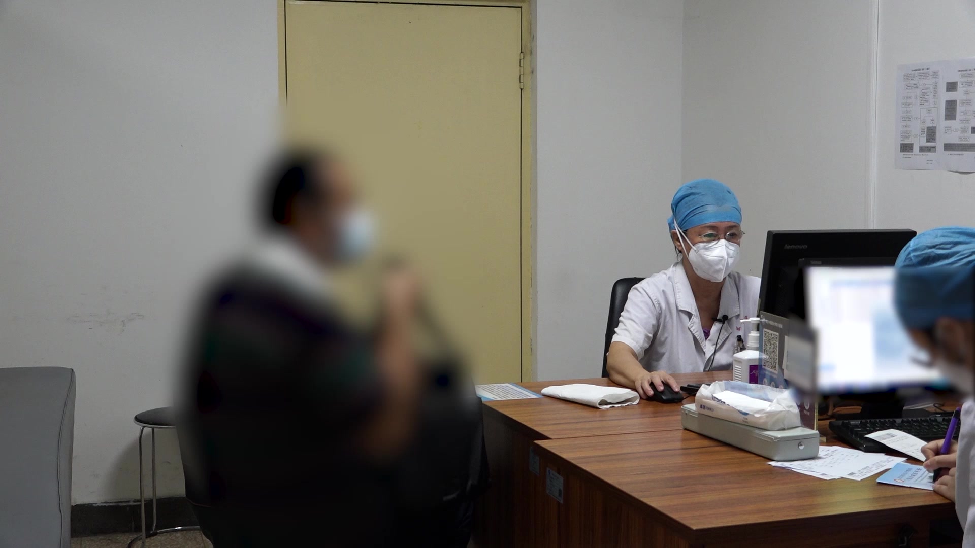 湿热蕴结：37岁男性痛风反复发作的清热利湿通络法