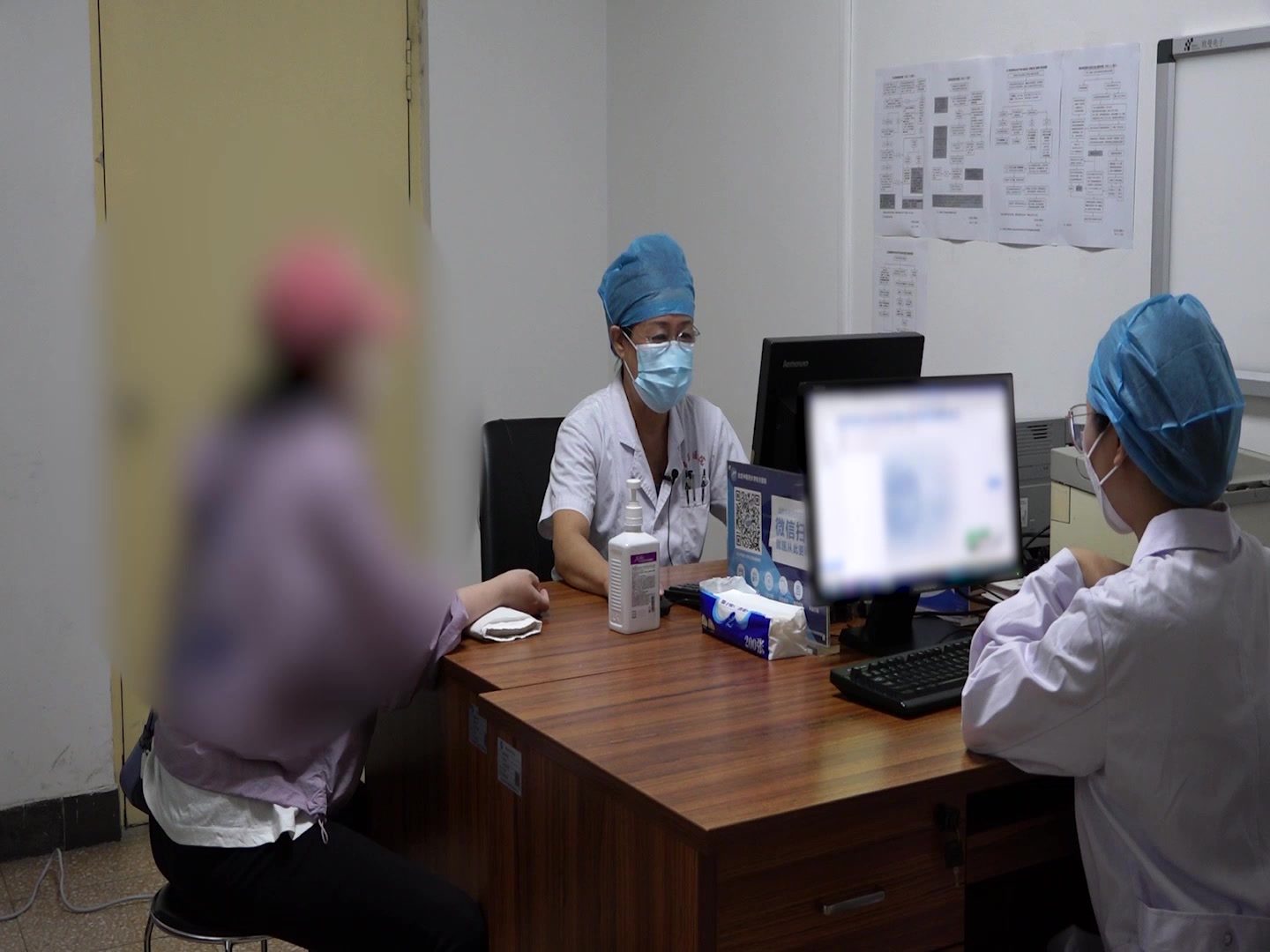 肝肾不足痹症：40岁女性成人Still病关节疼痛的激素减量法