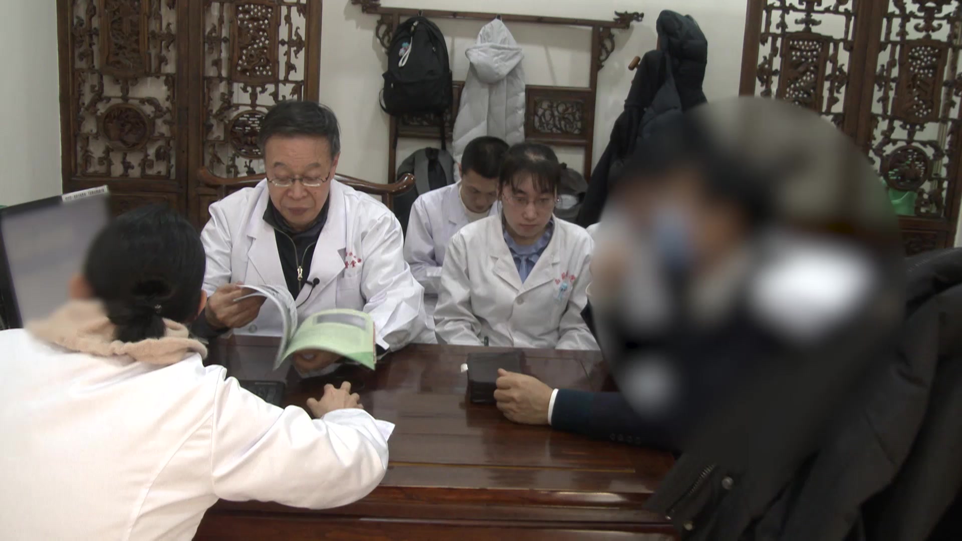 脾肾亏虚湿浊内蕴：56岁糖尿病肾病肌酐升高伴乏力的中药调理