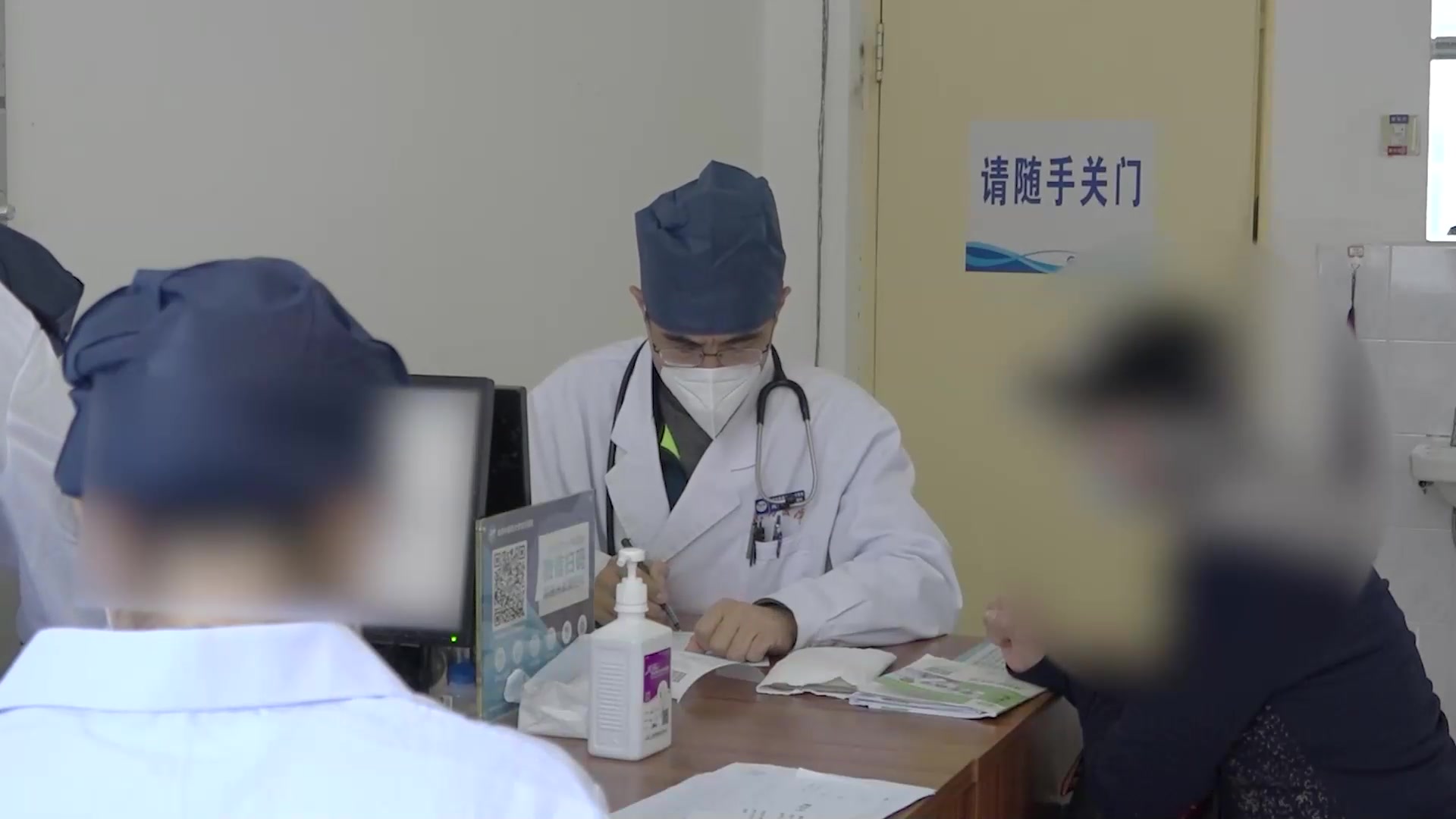 湿热蕴结脾肾亏虚：77岁高血脂心悸患者的健脾清热安神法