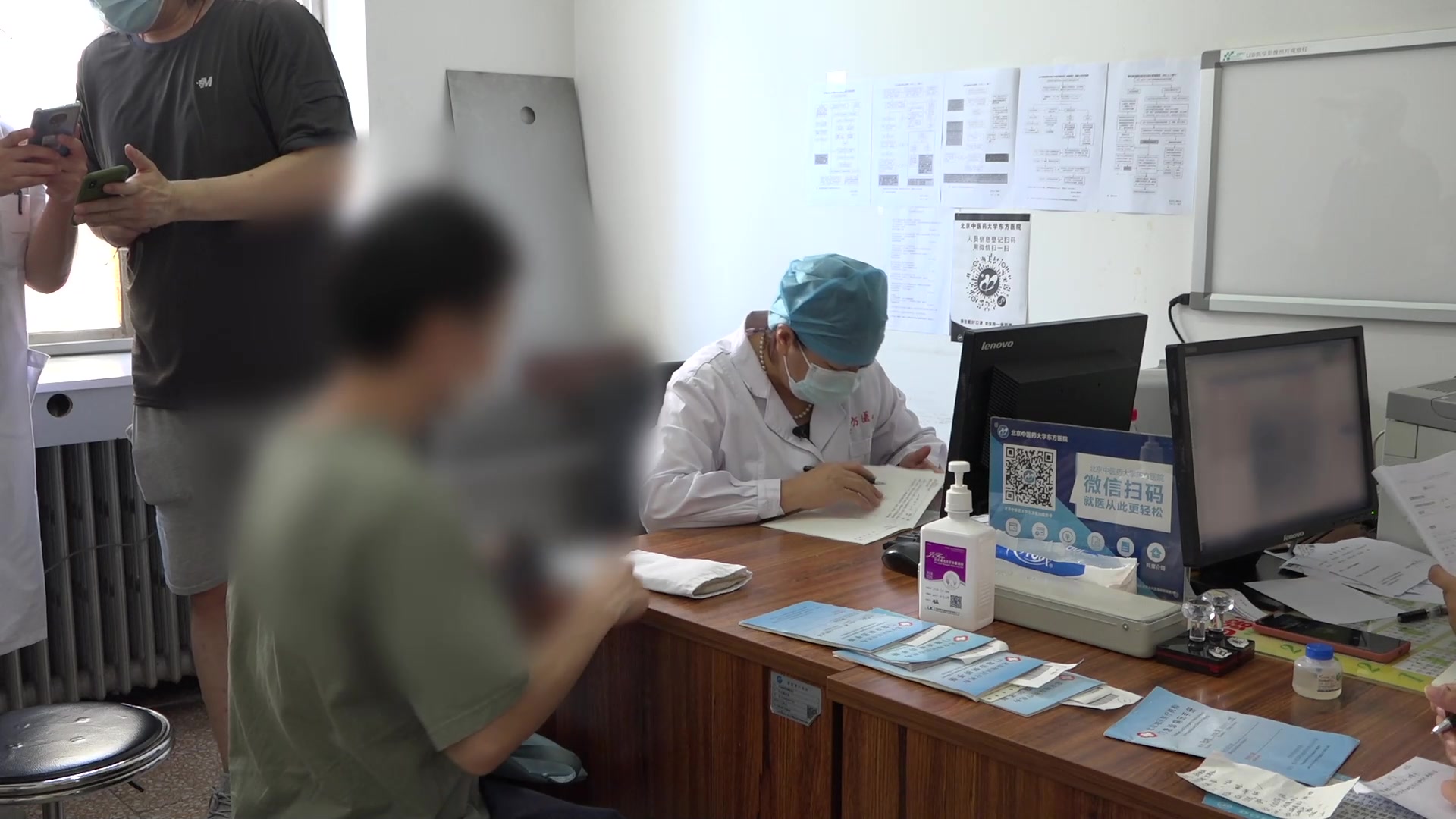 肝脾不调情志致病：39岁男性焦虑缓解后肠胃功能紊乱的身心同调