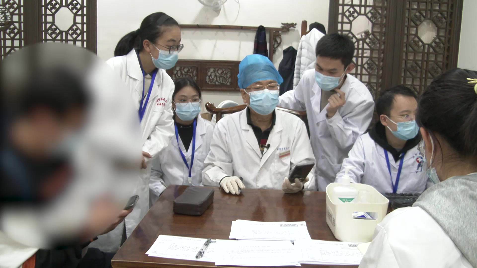 阴虚津亏经络痹阻：51岁更年期女性口干眼干颈椎痛的通络养阴法