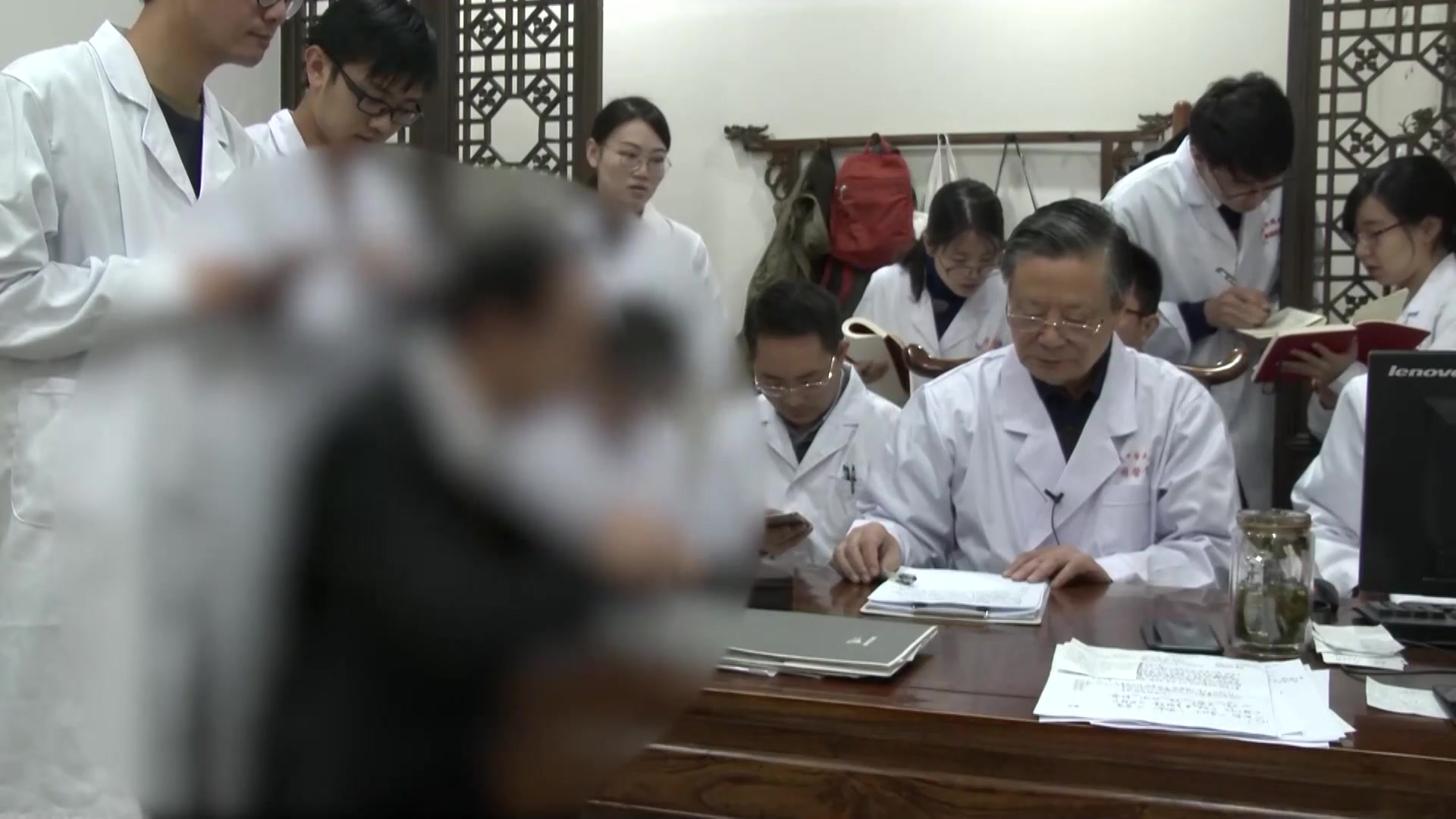 阴虚火旺肾虚不固：36岁肾炎后尿频遗精脱发之知柏地黄汤法