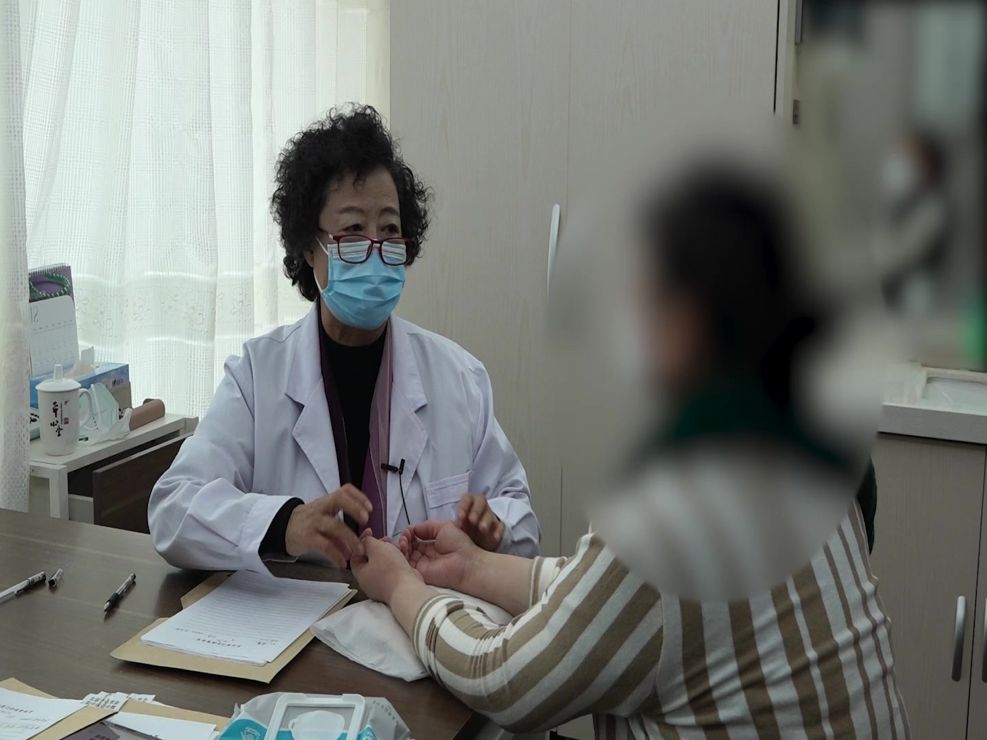 肝血不足气虚水停：51岁女性月经不调浮肿的利水补气调经法