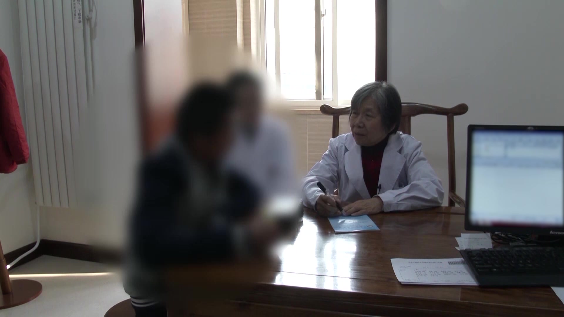 肝气郁结痰气互结：28岁男性郁病伴梅核气的疏肝化痰法