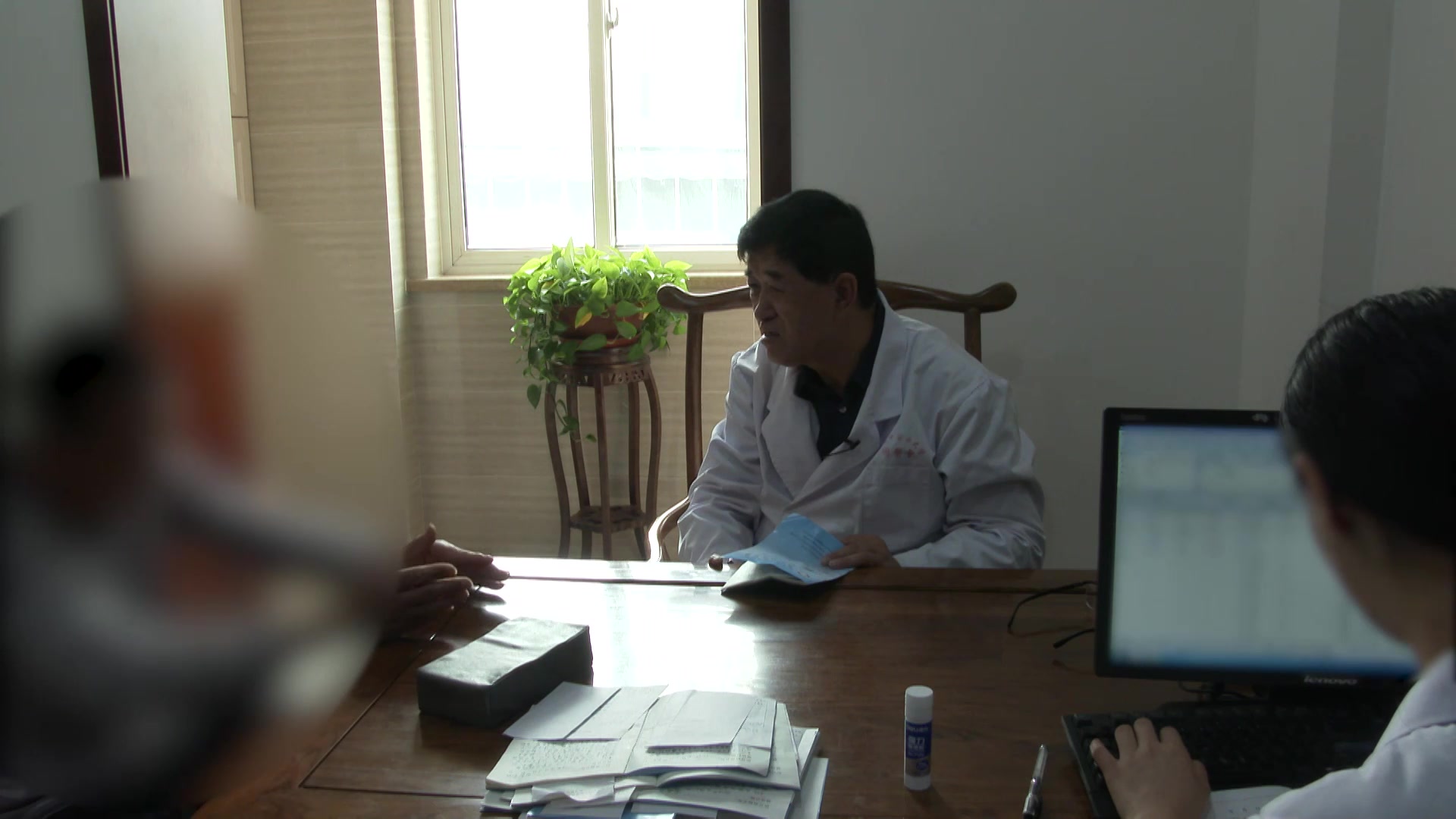 痰火扰心证：24岁女性郁病幻听烦躁的清火化痰安神法