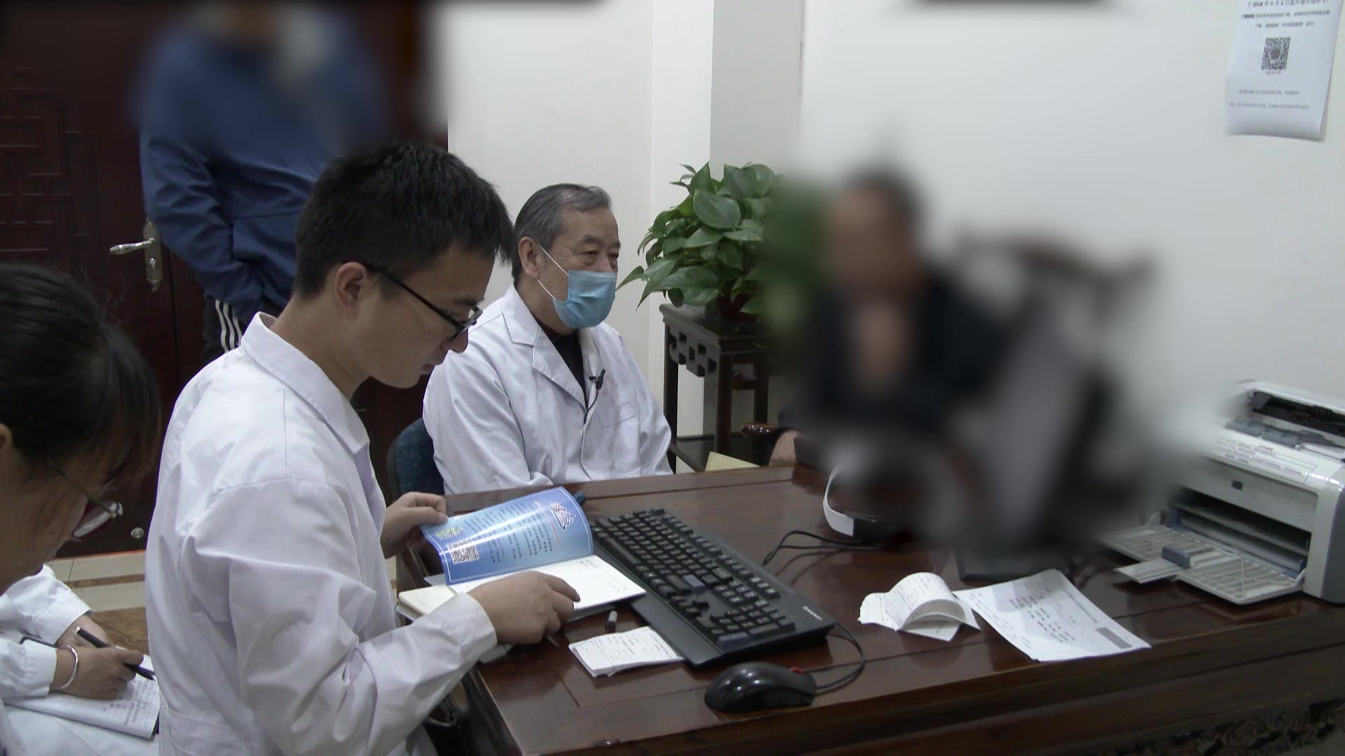 肝肾阴虚肝阳上亢：67岁退休男性耳鸣耳聋的滋肾平肝通窍法