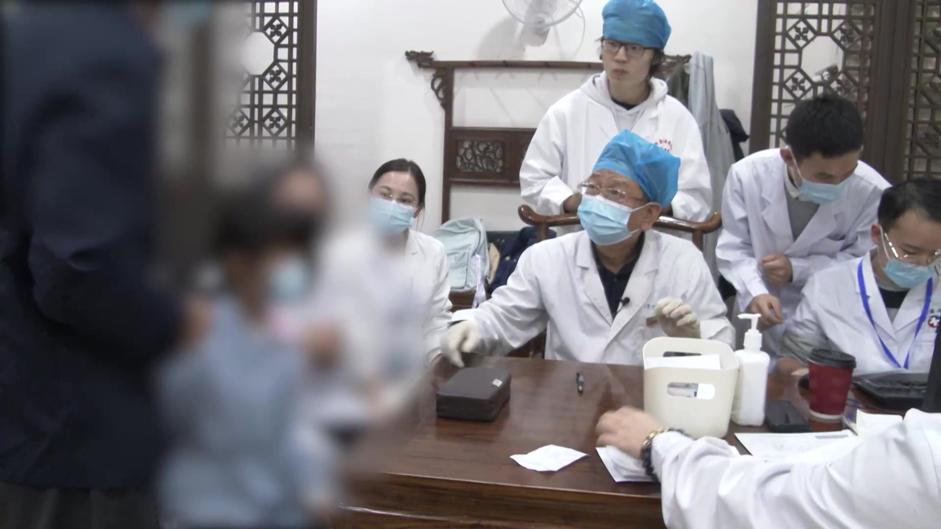 肺脾气虚证：9岁女童过敏性鼻炎喷嚏流涕的补肺健脾固表法