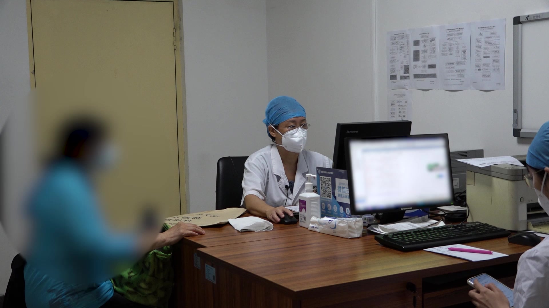 肝肾亏虚：69岁类风湿关节炎患者血沉显著下降的巩固治疗与西药调整