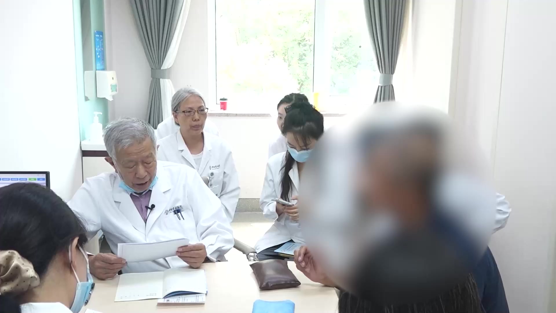 瘀血内阻寒热错杂：48岁男性胰腺术后左上腹隐痛的膈下逐瘀合柴桂干姜法