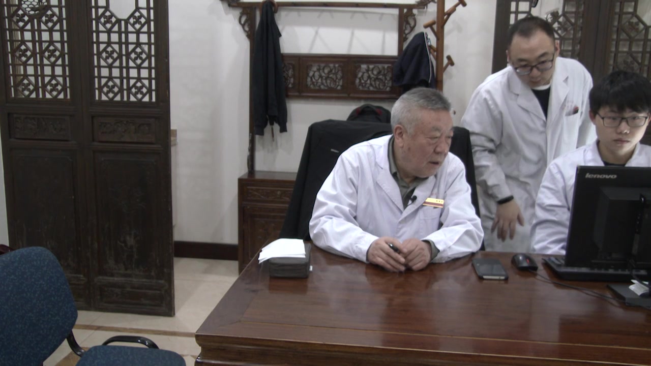 脾肾两虚气血不足：64岁癌症术后化疗中胃胀头晕的健脾益肾法
