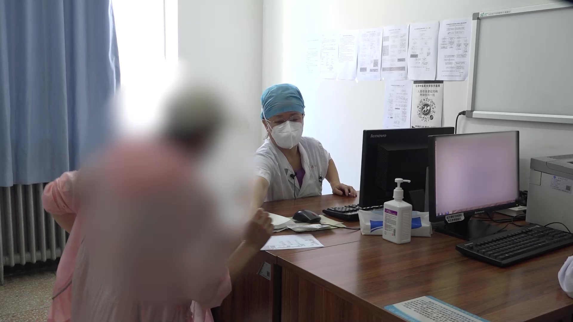 肝肾亏虚湿瘀痹阻：54岁女性纤维肌痛综合征周身疼痛头晕之温阳通络法