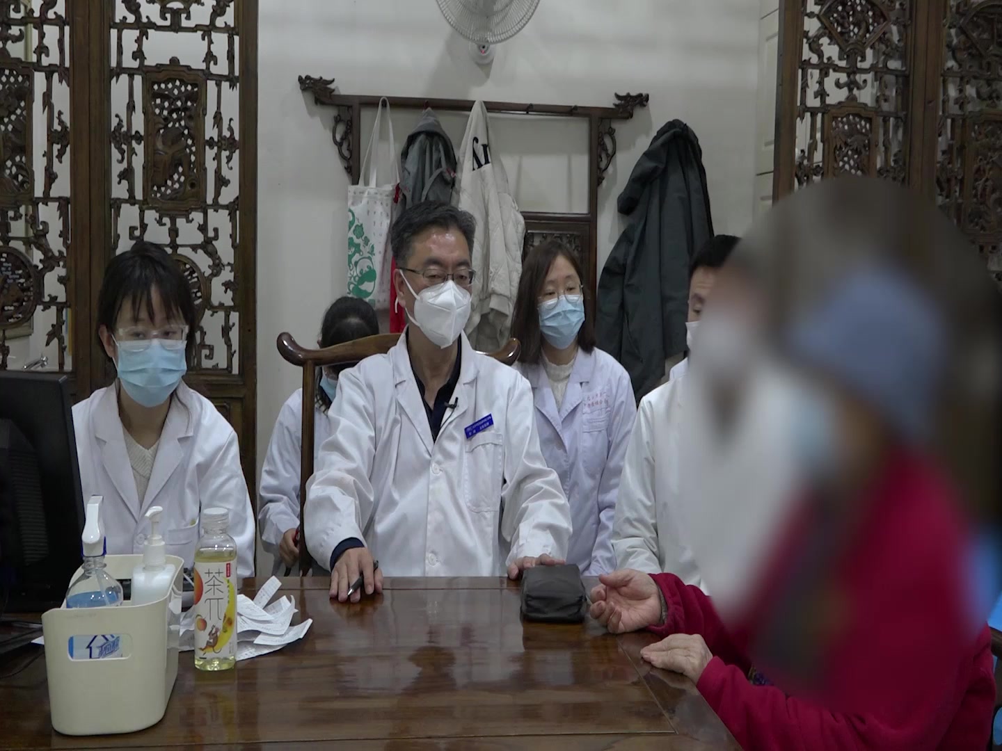 脾虚肝郁痰湿中阻：68岁女性纳差乏力失眠口腔溃疡的健脾疏肝安神法