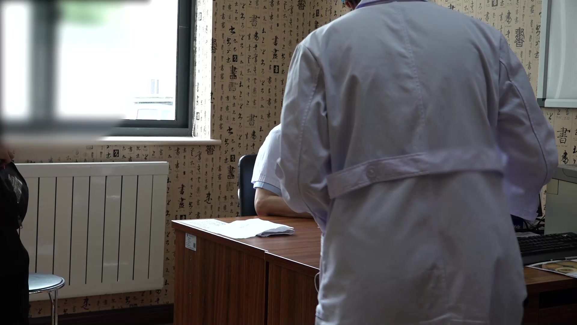 脾虚湿盛：40岁男性泄泻腹凉之温阳健脾法