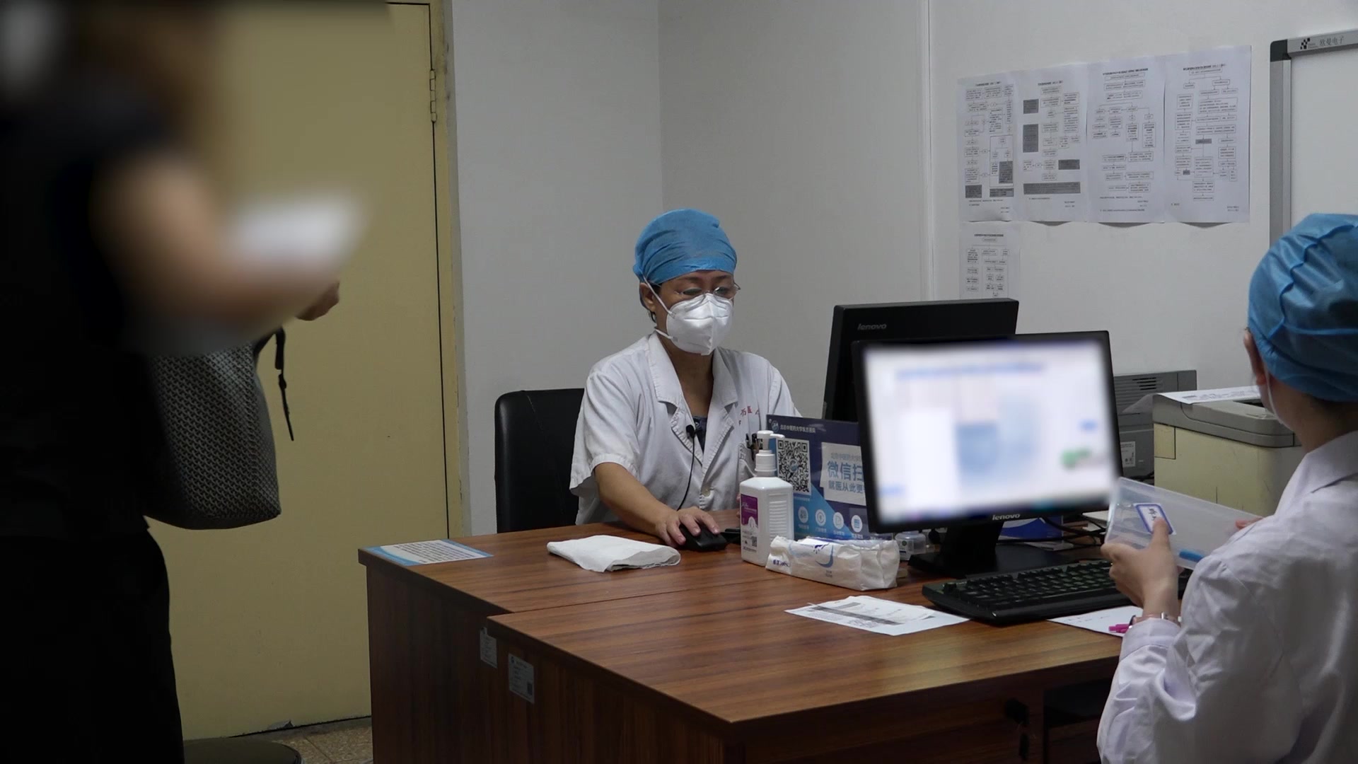 肝肾不足：46岁女性手指骨关节炎伴贫血便秘的中药内服外洗法