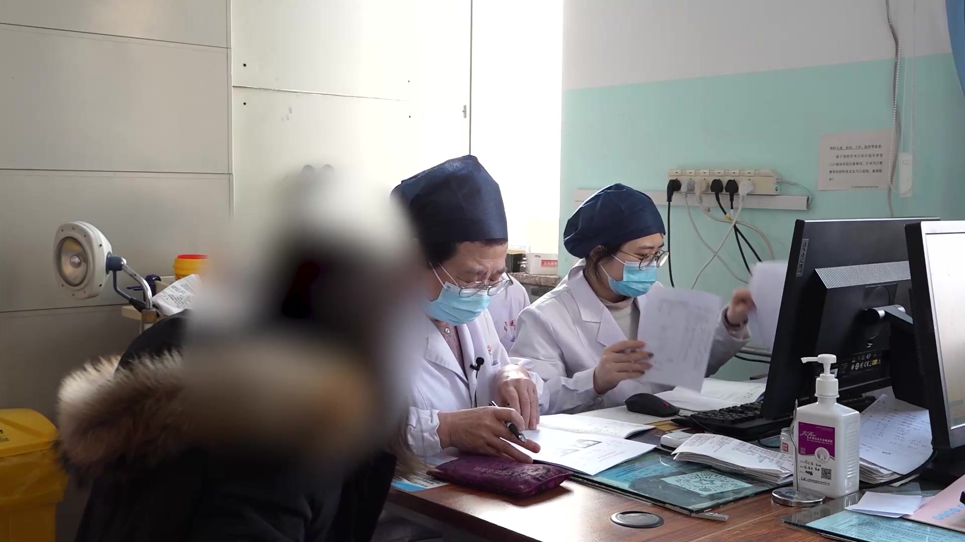 血瘀证：35岁女性月经量少伴经前乳胀的调周活血法