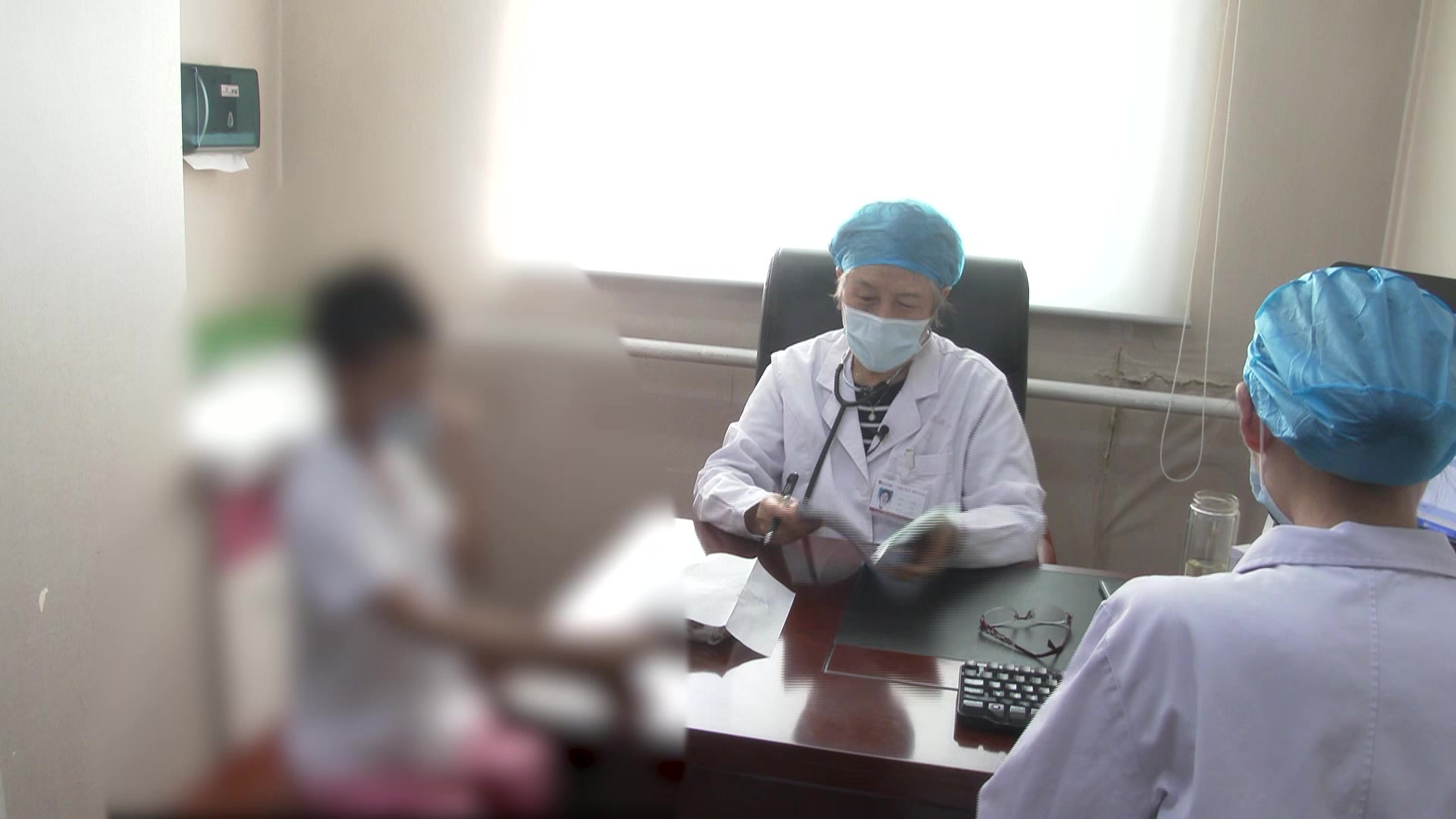 脾虚肝旺：8岁抽动障碍男孩的健脾平肝与情志疏导