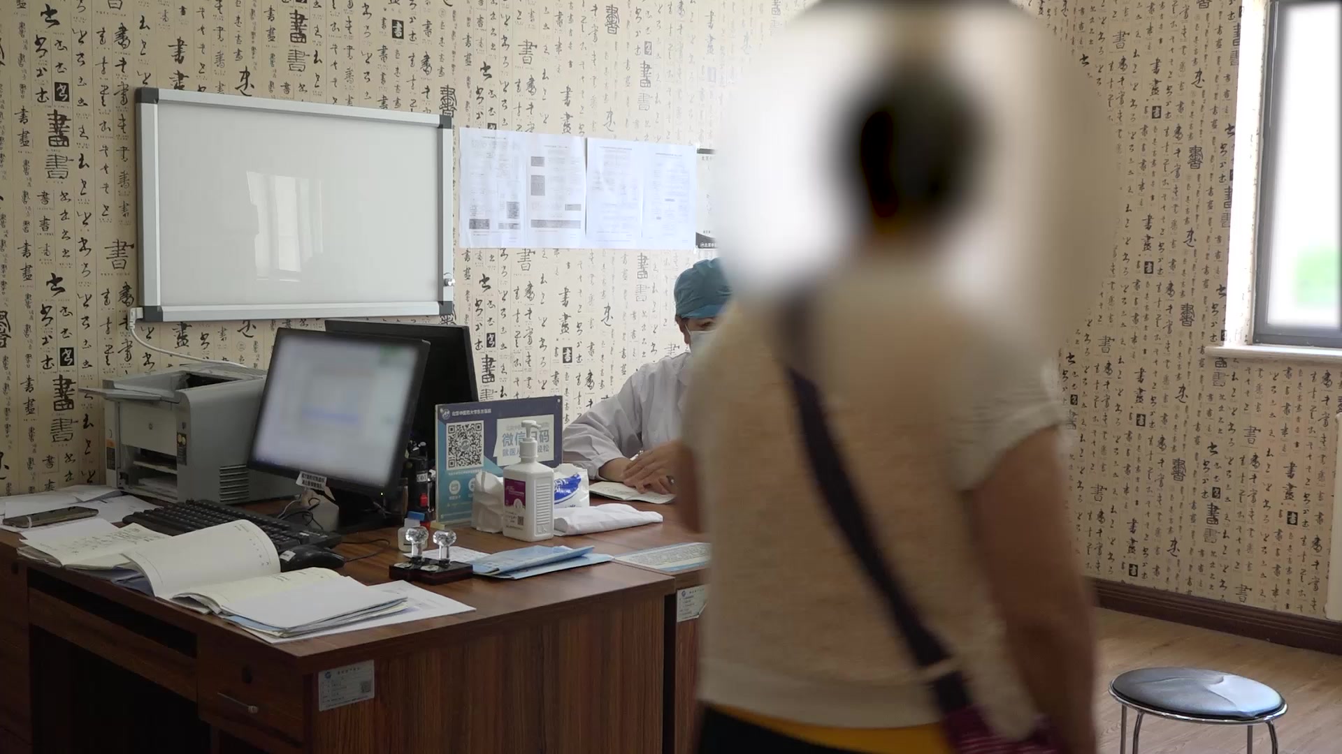 肝郁脾虚心神不宁：68岁脑白质变性伴焦虑健忘的疏肝健脾安神法
