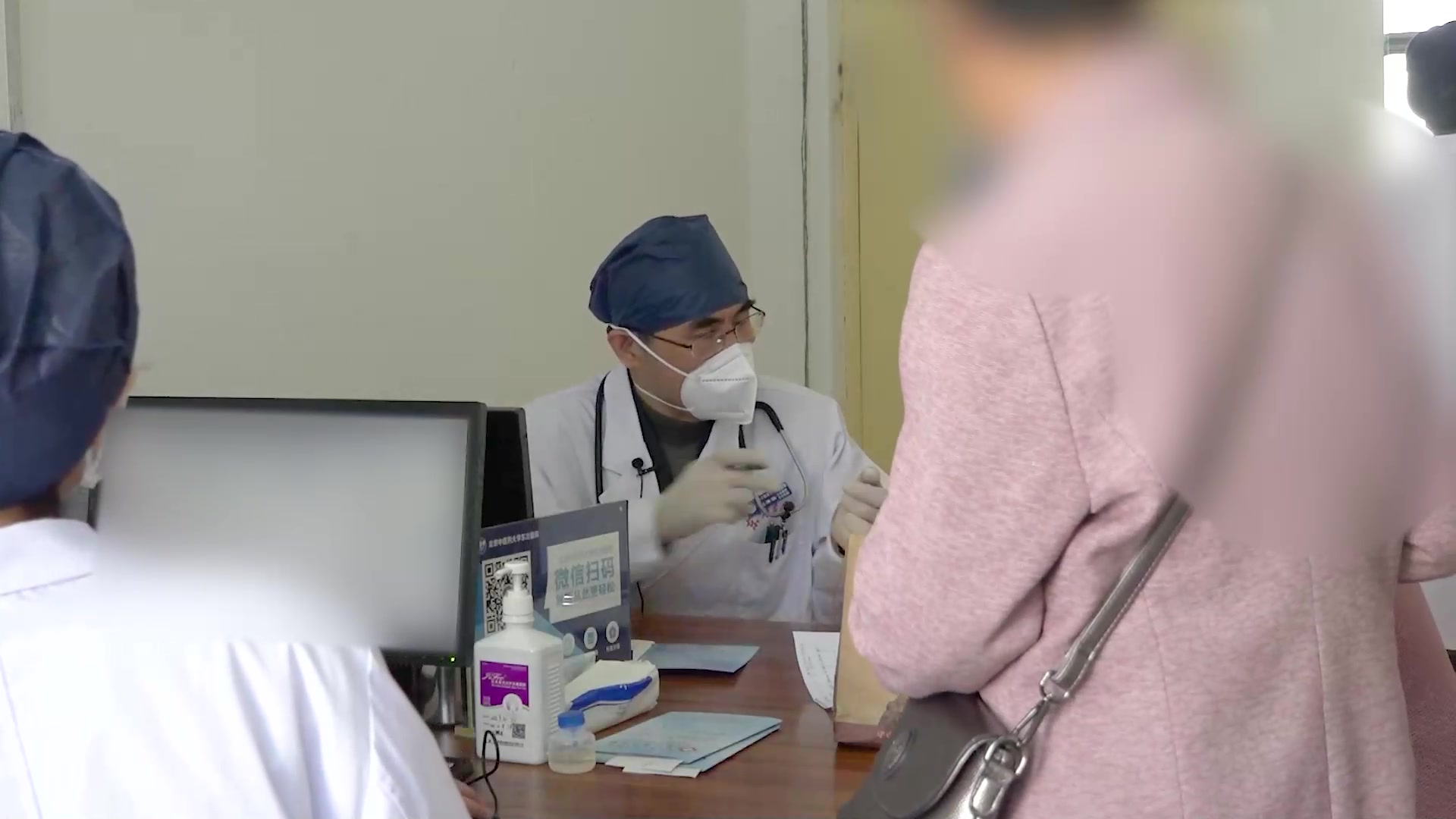 肝胆郁热气滞心胸：58岁女性胸痹心痛伴乏力的疏肝清热理气法