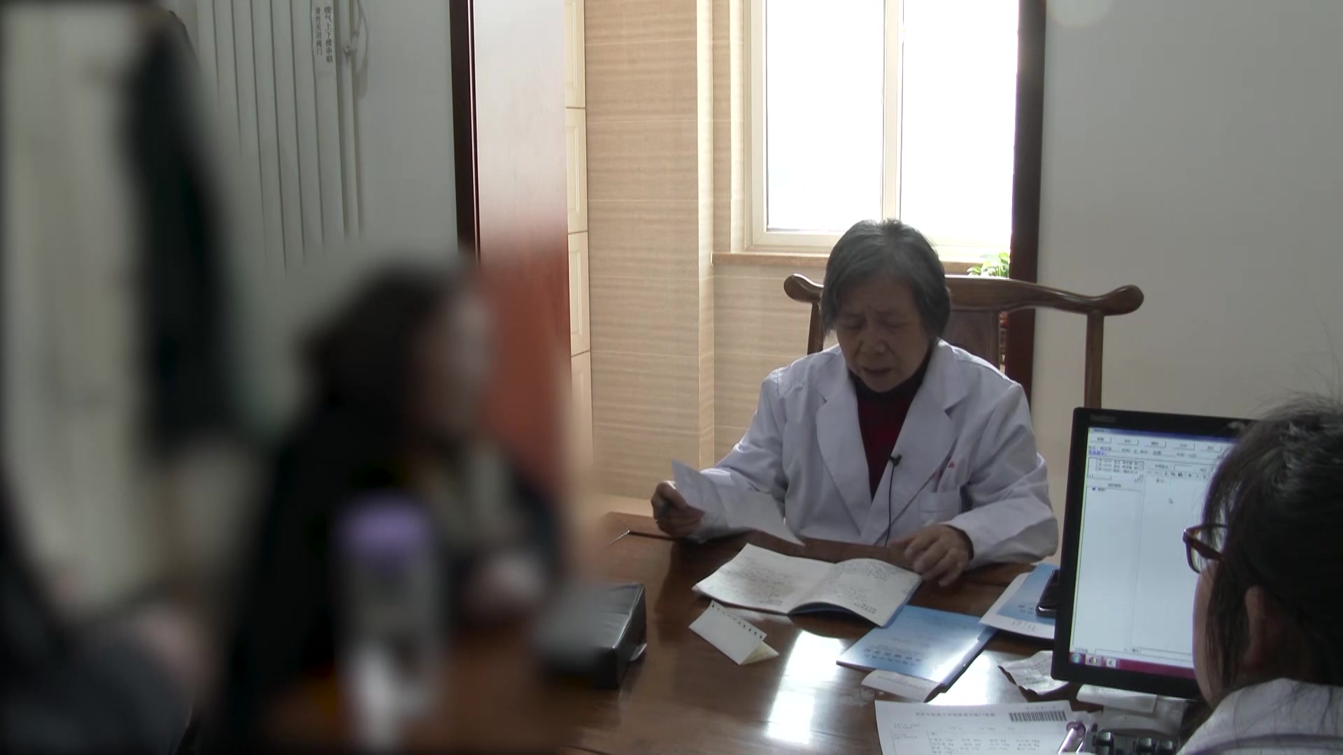 气阴两虚：53岁女性咳嗽失眠血小板减少加用红景天调治