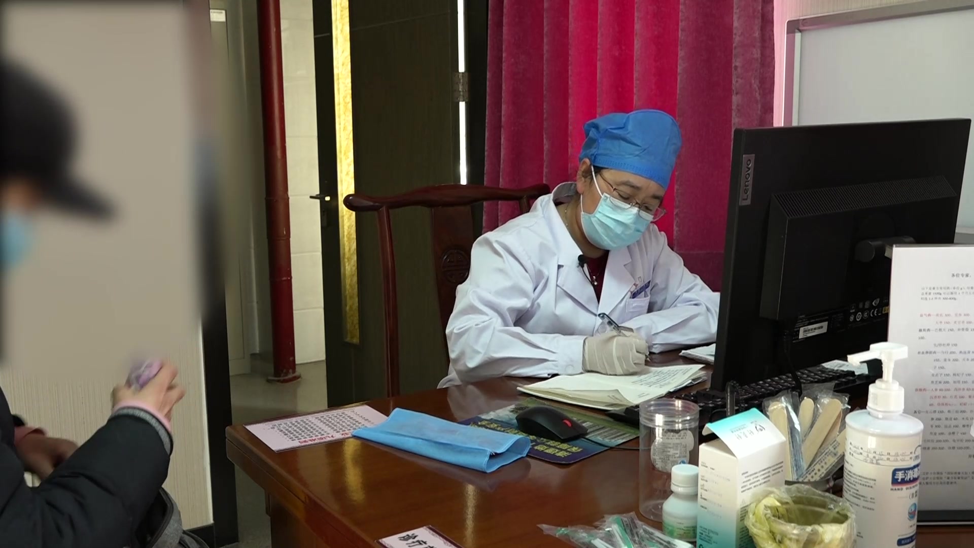 肝郁化火扰心：54岁糖尿病焦虑患者颈僵心慌的疏肝清热安神法