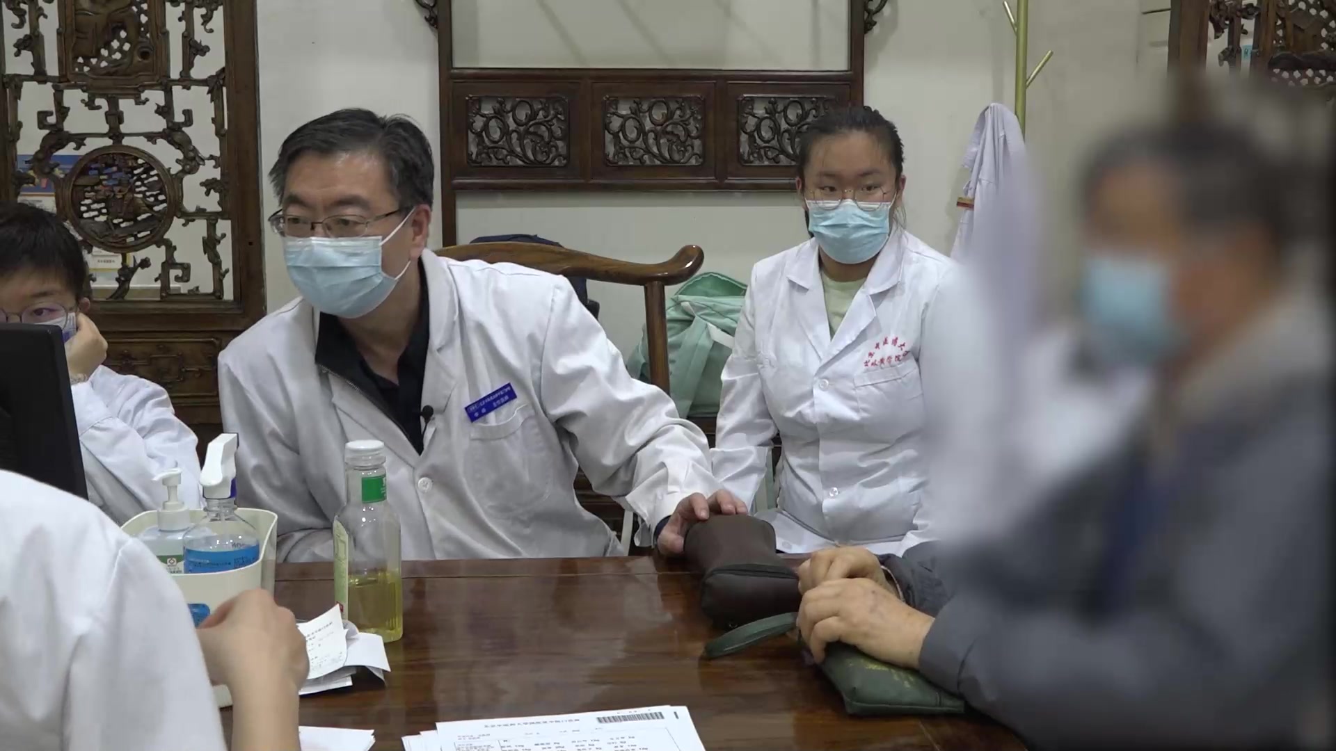 脾肾亏虚湿浊内停：79岁尿毒症肌酐不降伴水肿的补肾泄浊法