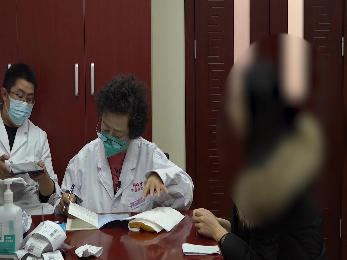 肝脾不调气血失调：31岁女性失眠浅睡伴心烦的补血祛风安神法