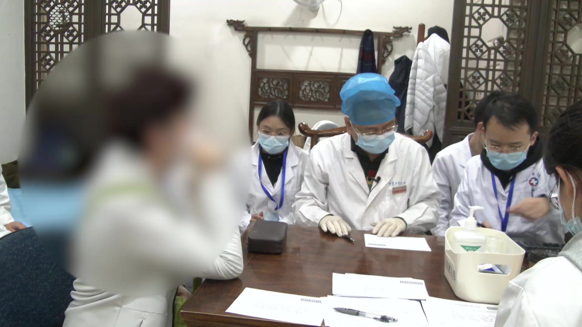 痰气交阻心神不宁：48岁女性梅核气咽异物感伴失眠的理气化痰安神法