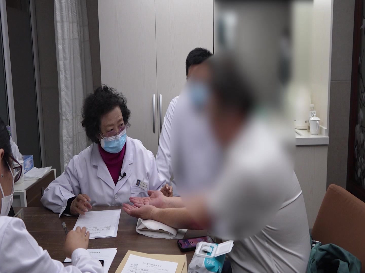 痰热内扰心肾不交：47岁男性糖尿病打鼾声嘶的清热化痰交通心肾法