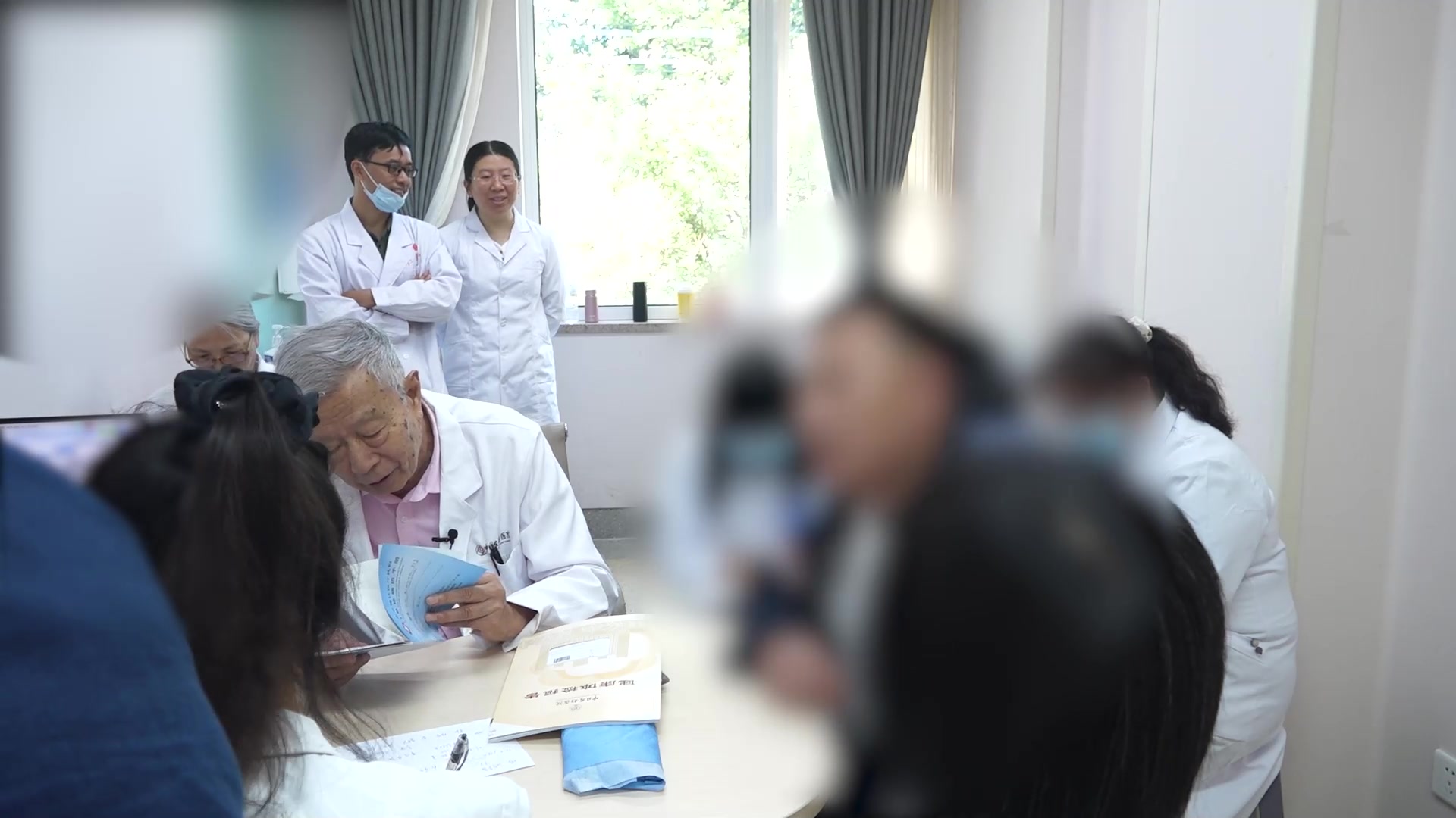 肝阳上亢痰湿内扰：53岁男性高血压头痛头晕伴失眠的平肝化痰安神法