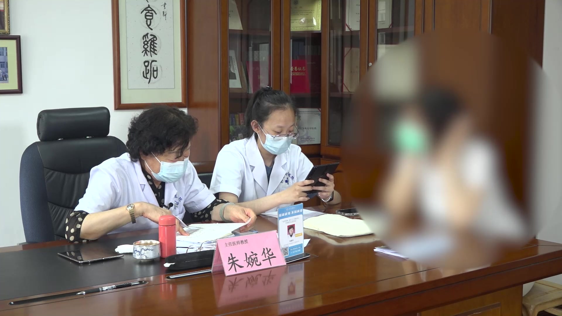 寒湿痹阻脾胃虚寒：57岁尪痹患者关节冷痛伴腹泻的诊治