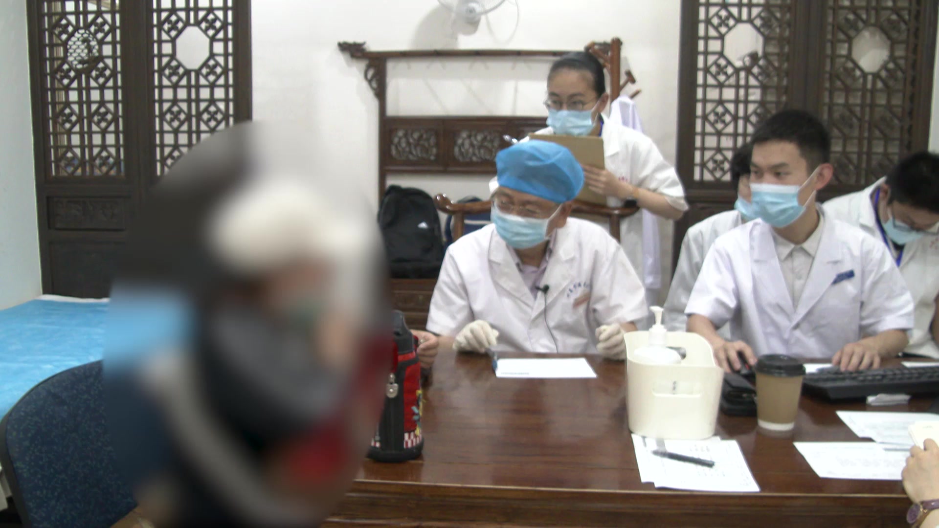 阳虚卫外不固：33岁女痹证畏风怕冷的通络舒筋调治