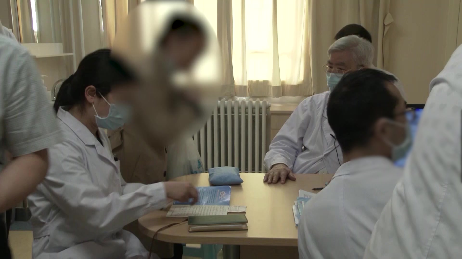 痰热壅肺鼻窍不畅：36岁支扩患者感冒后发热咳黄痰的清肺通窍法