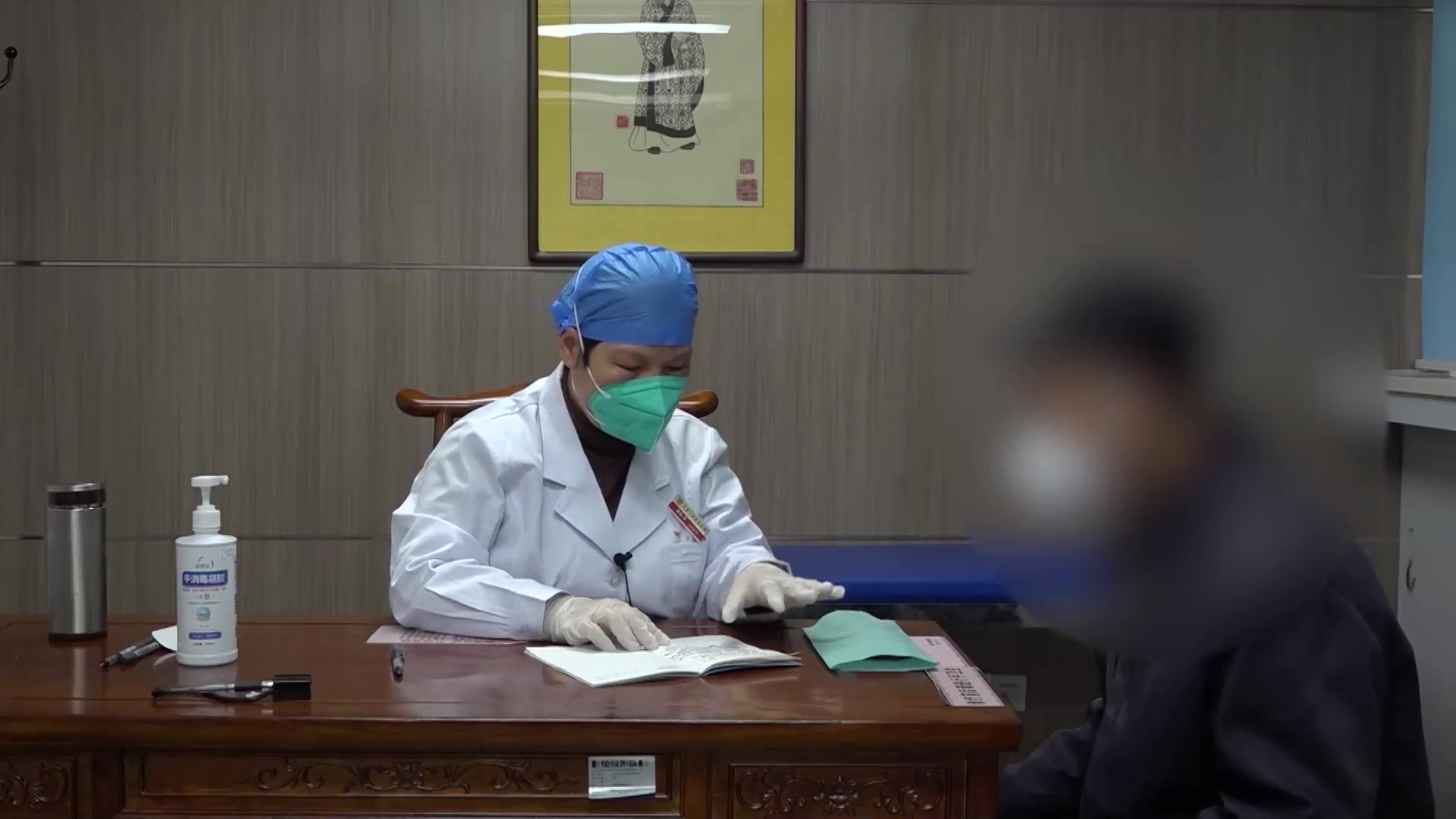 肾虚浊毒瘀阻：79岁多病肾衰患者足痛便秘的通腑保肾与泡脚法