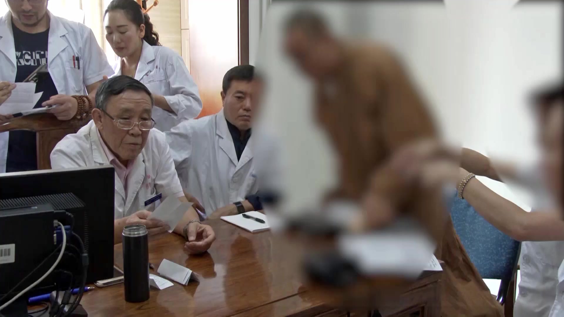 肝郁脾虚木反侮金：29岁僧人慢性咳嗽呼吸困难的疏肝理气宣肺法