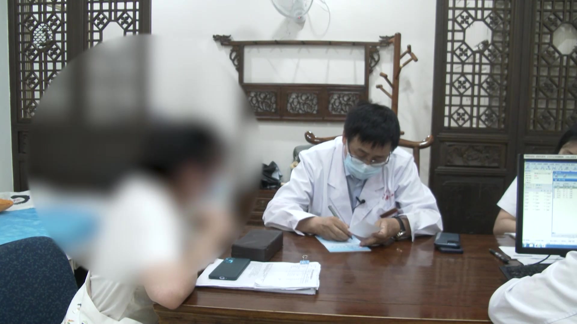 肝郁痰凝瘀热互结：36岁甲状腺癌术后锁骨淋巴结肿大的整体调节思路